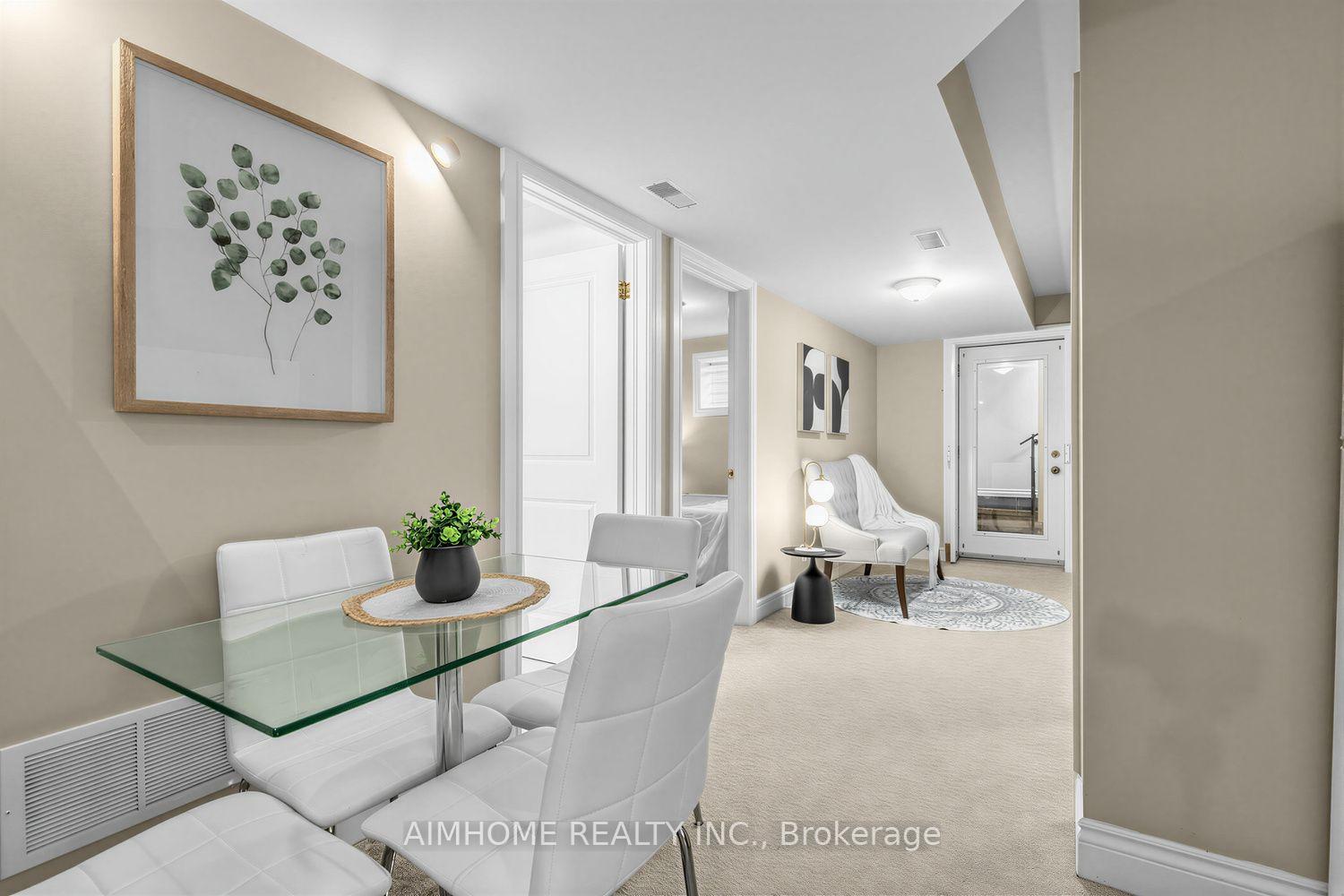 Photo 25 of 16 Carney Road, North York, Newtonbrook West — HOMEH