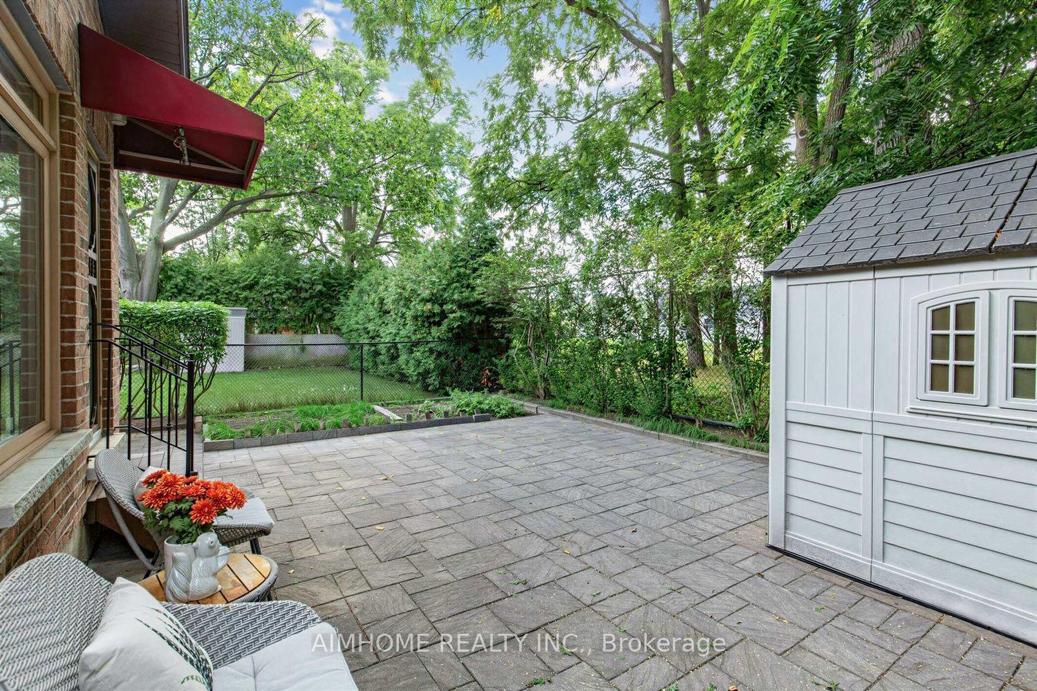 Photo 31 of 16 Carney Road, North York, Newtonbrook West — HOMEH