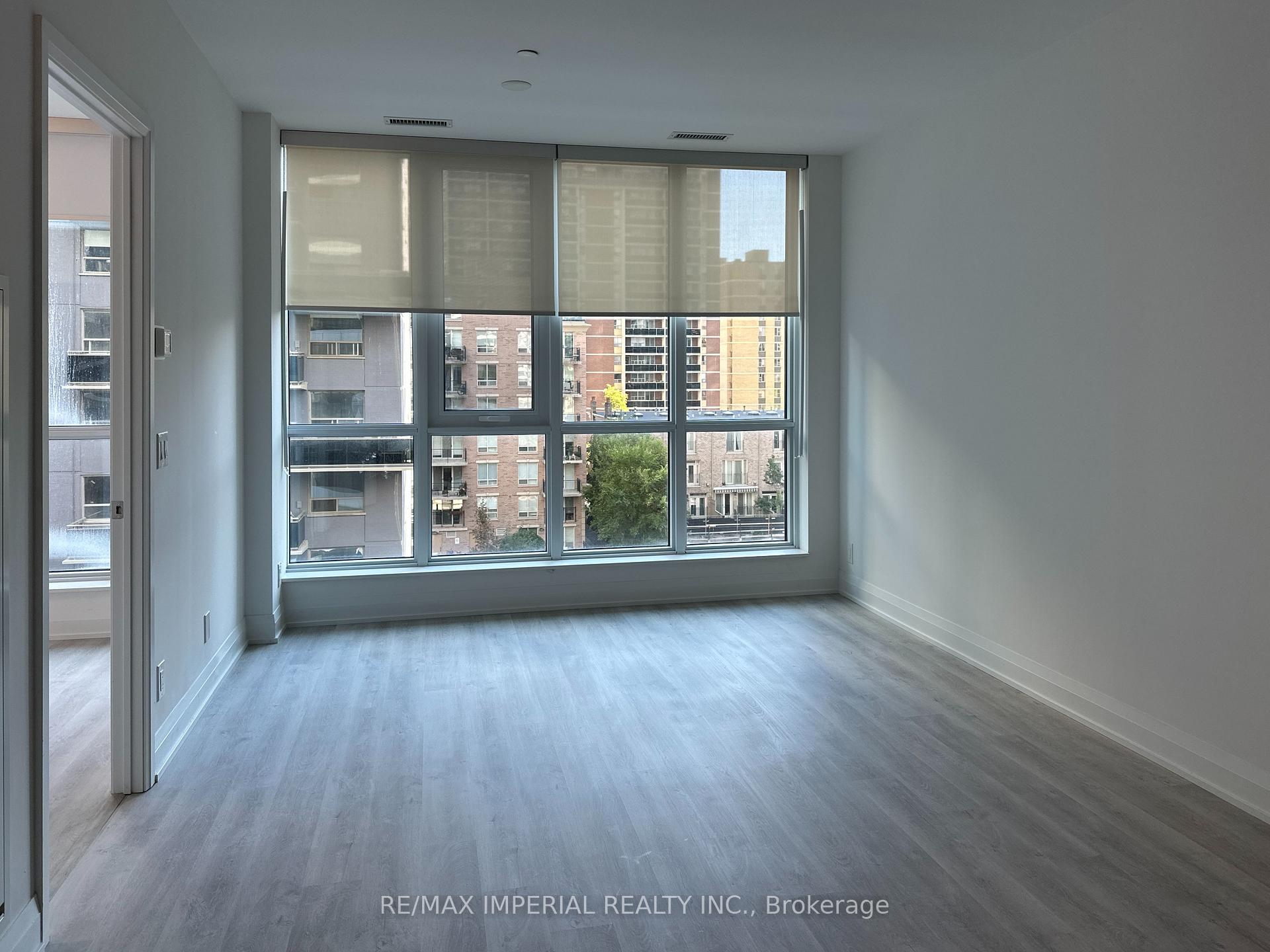 Photo 3 of Unit 406, 65 Broadway Avenue, Toronto, Mount Pleasant West — HOMEH