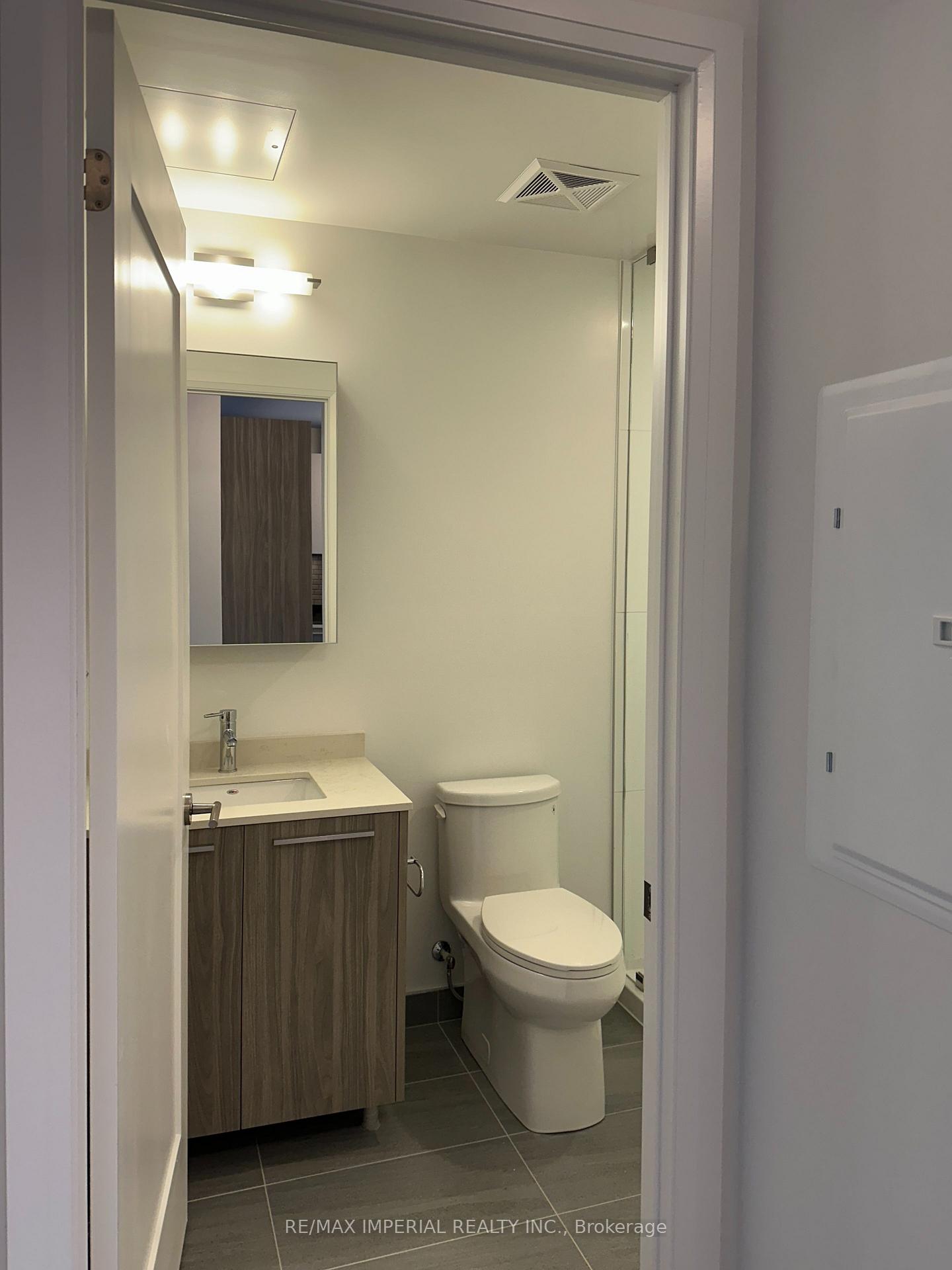Photo 15 of Unit 406, 65 Broadway Avenue, Toronto, Mount Pleasant West — HOMEH