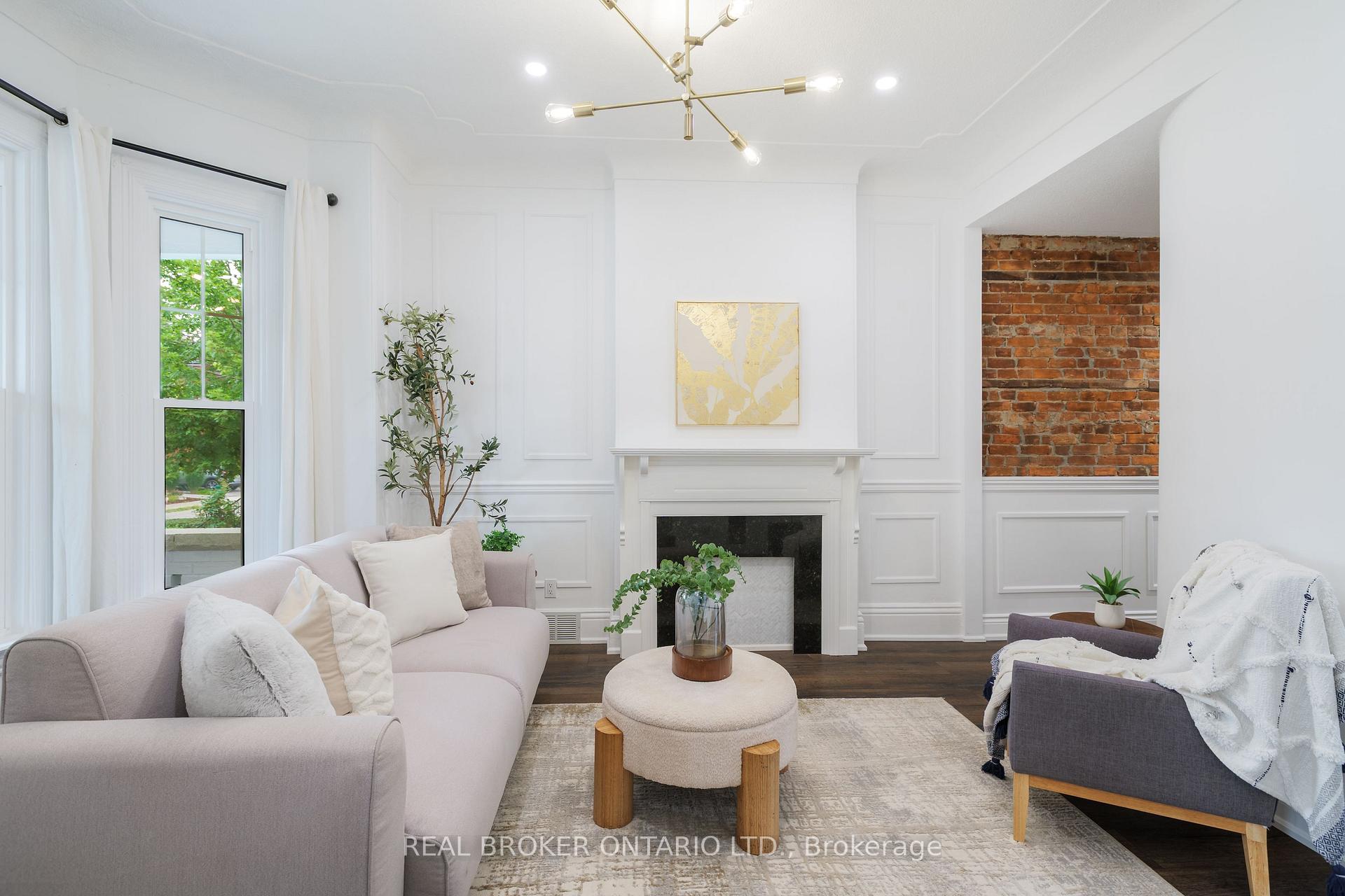 Photo 2 of 46 Murray Street E, Hamilton, Beasley — HOMEH