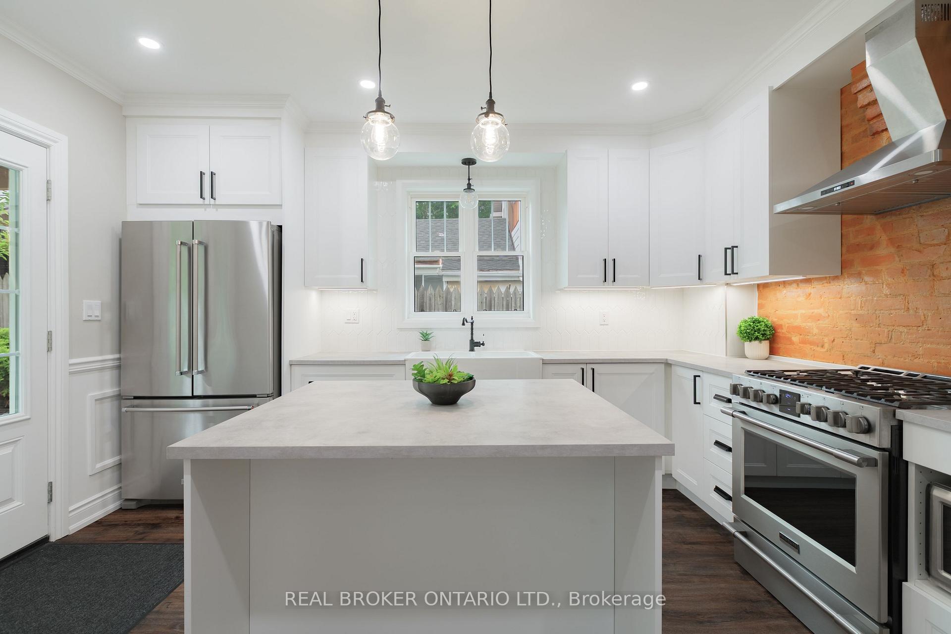 Photo 8 of 46 Murray Street E, Hamilton, Beasley — HOMEH
