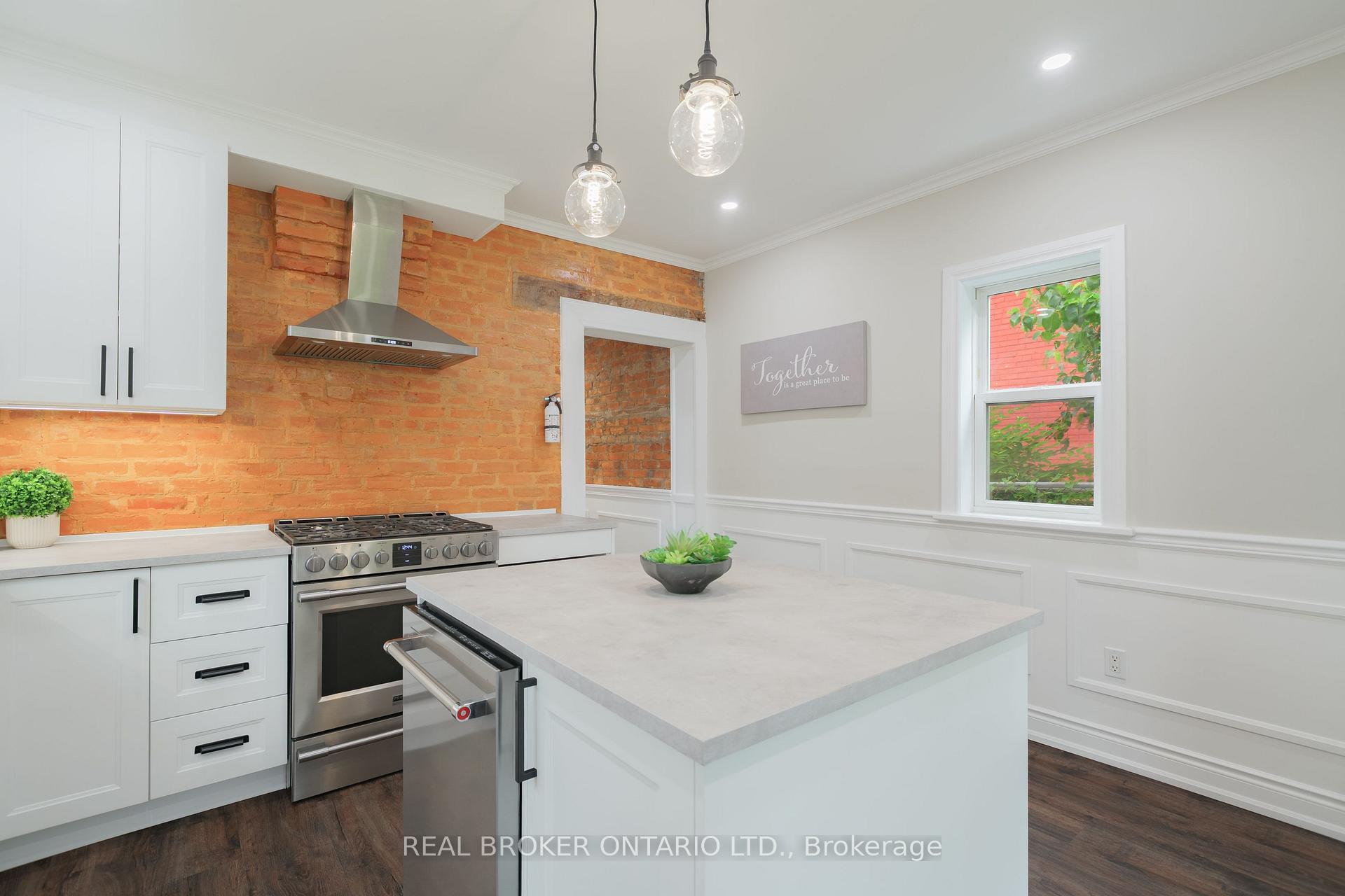 Photo 10 of 46 Murray Street E, Hamilton, Beasley — HOMEH