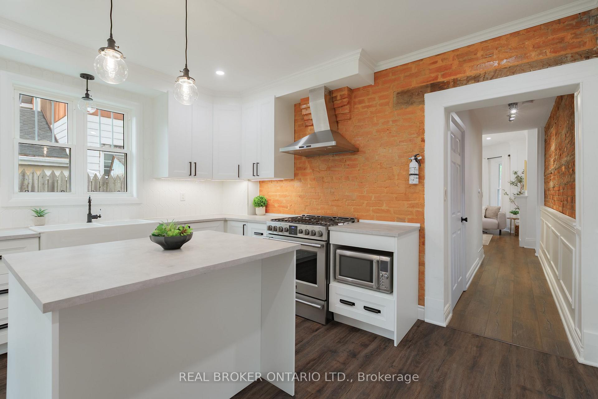 Photo 12 of 46 Murray Street E, Hamilton, Beasley — HOMEH