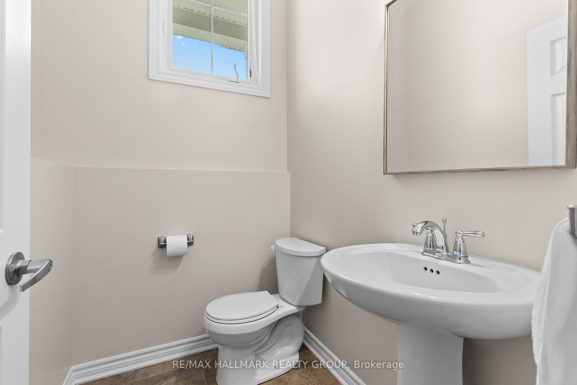 Photo 12 of 223 Serra Ridge, Ottawa, Notting Hill/Summerside — HOMEH
