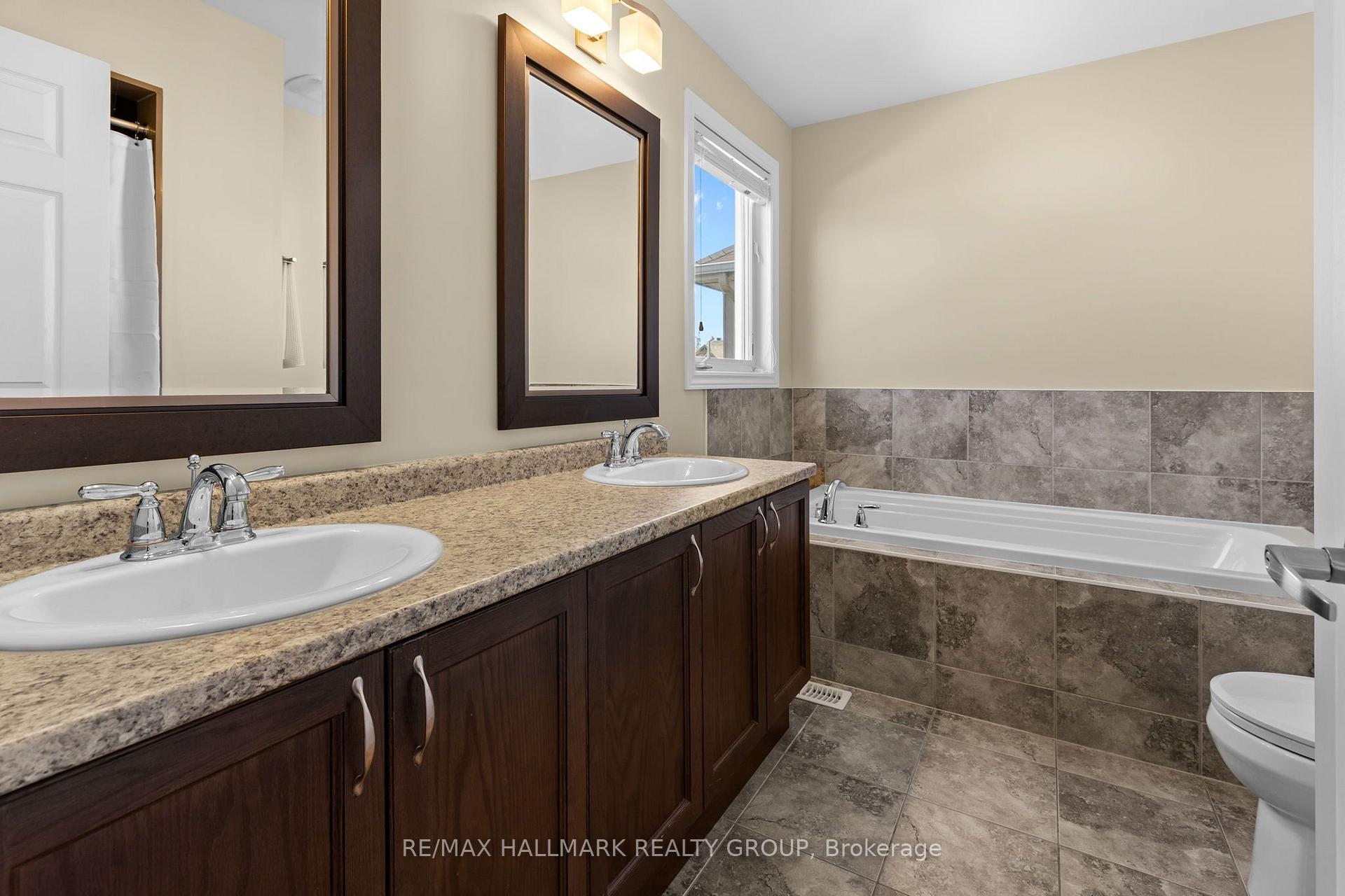 Photo 15 of 223 Serra Ridge, Ottawa, Notting Hill/Summerside — HOMEH