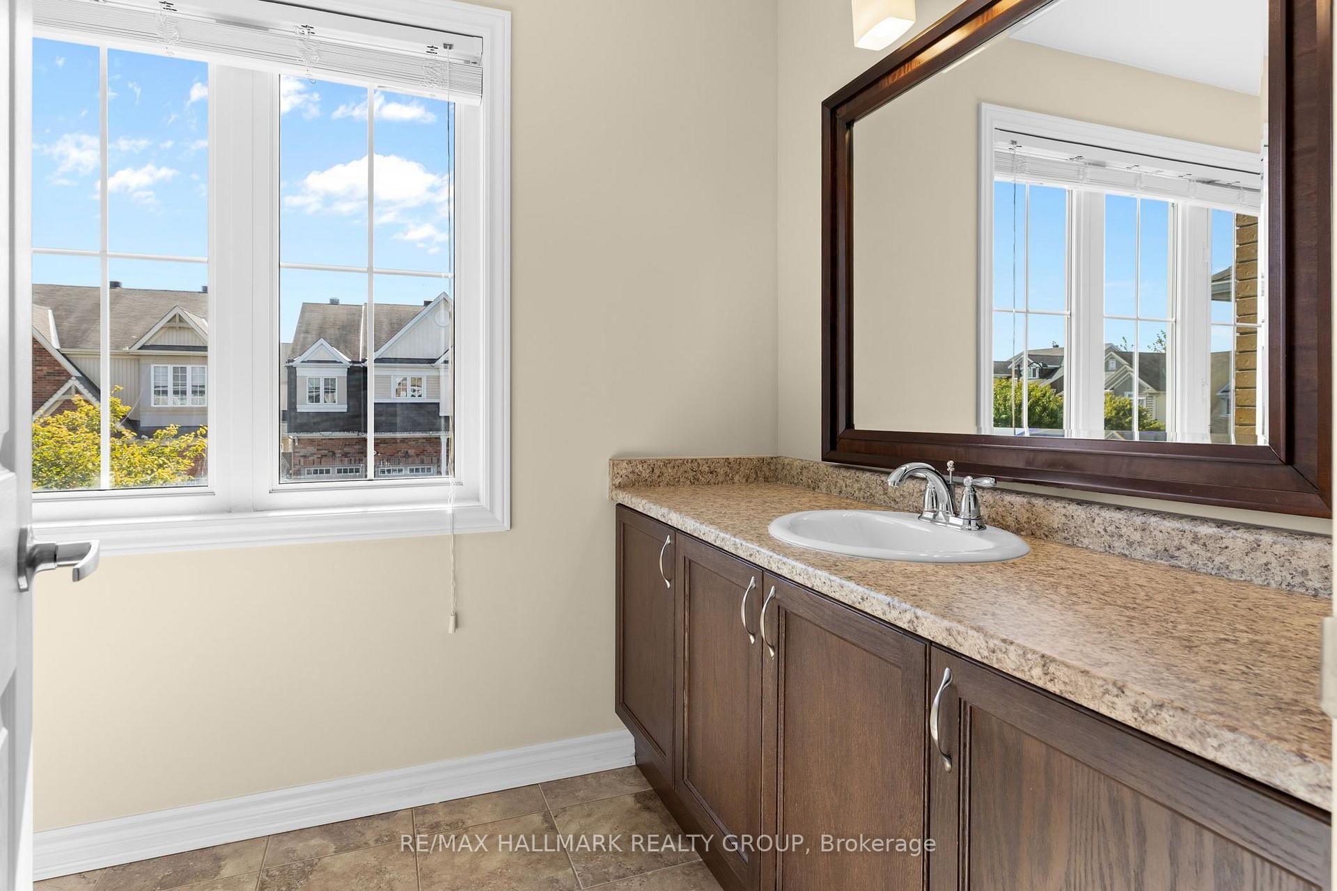 Photo 18 of 223 Serra Ridge, Ottawa, Notting Hill/Summerside — HOMEH