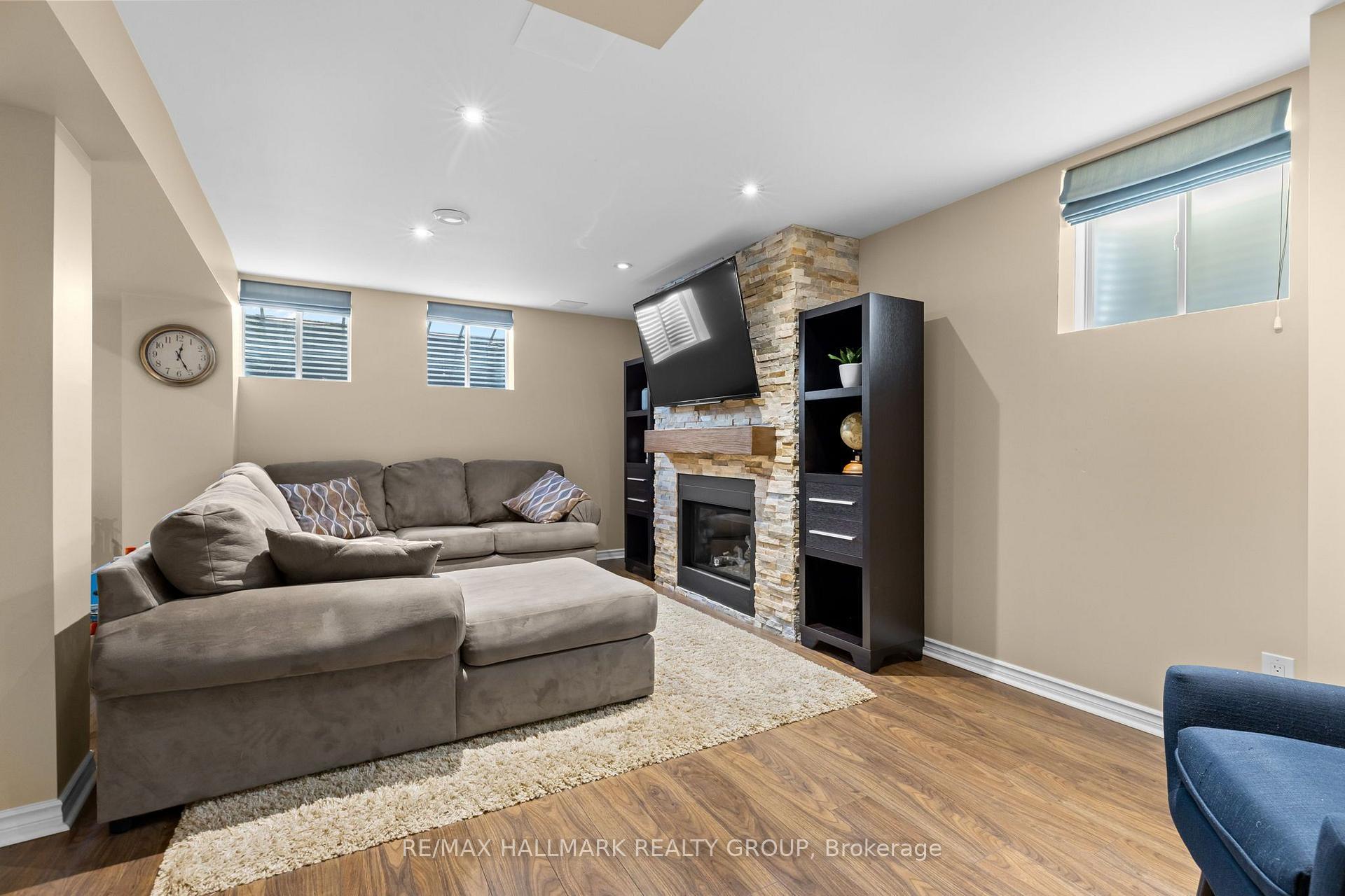 Photo 21 of 223 Serra Ridge, Ottawa, Notting Hill/Summerside — HOMEH