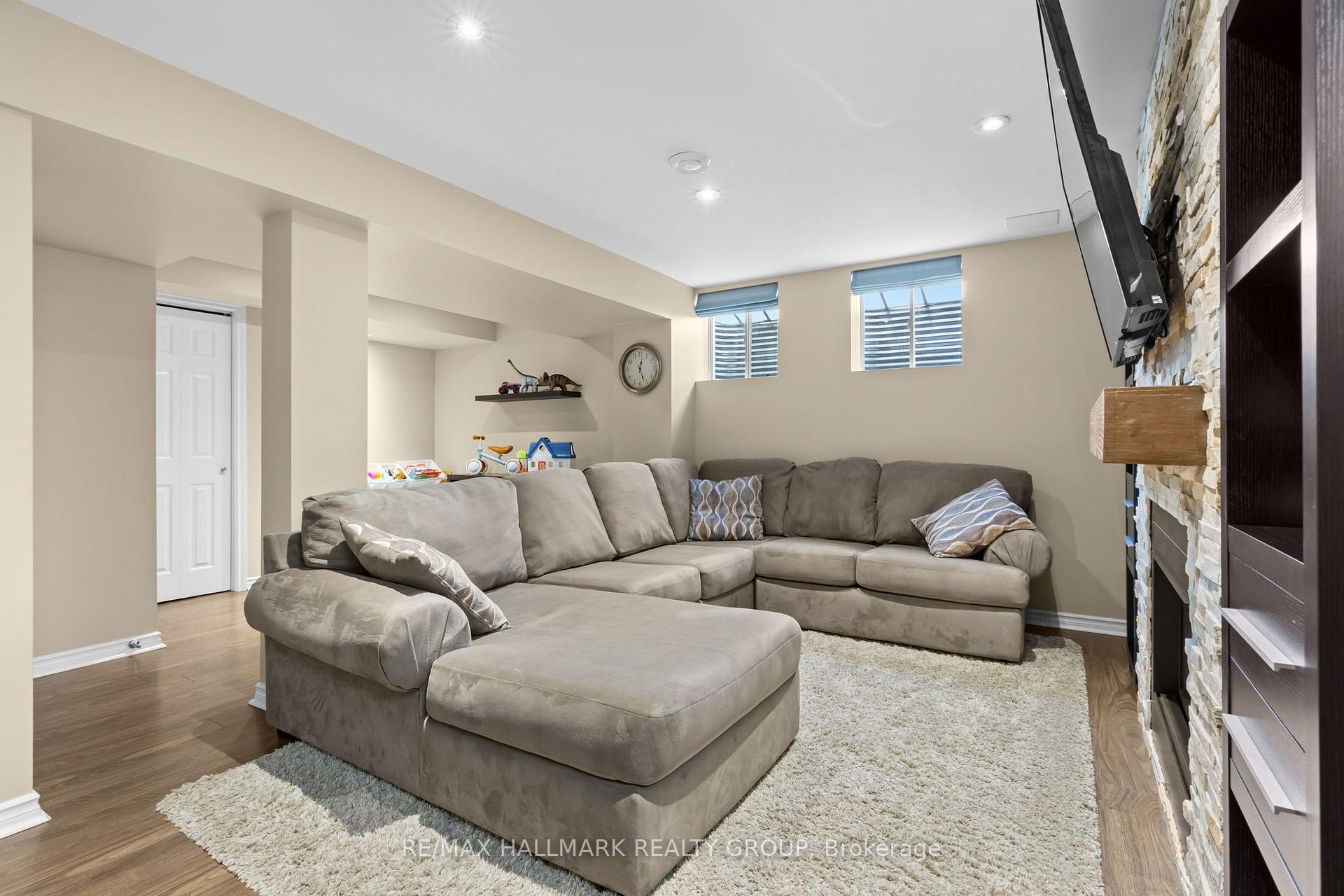 Photo 22 of 223 Serra Ridge, Ottawa, Notting Hill/Summerside — HOMEH