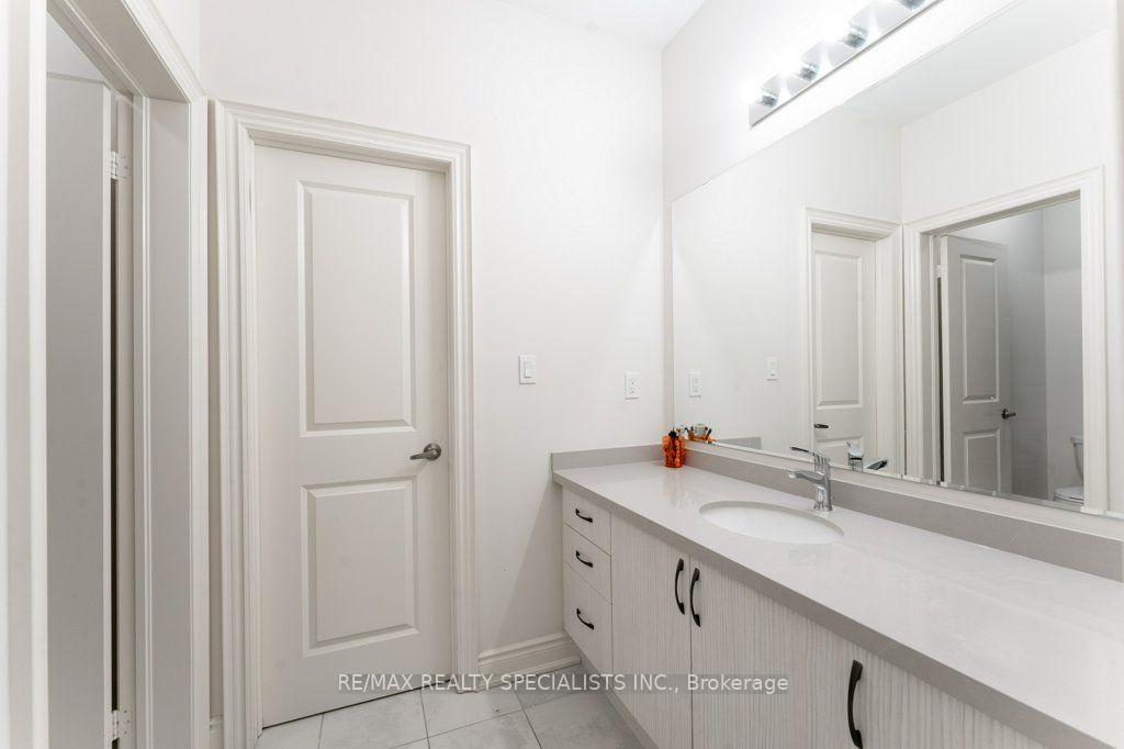 Photo 25 of Unit Upper, 7 Grierson Trail, Hamilton, Waterdown — HOMEH