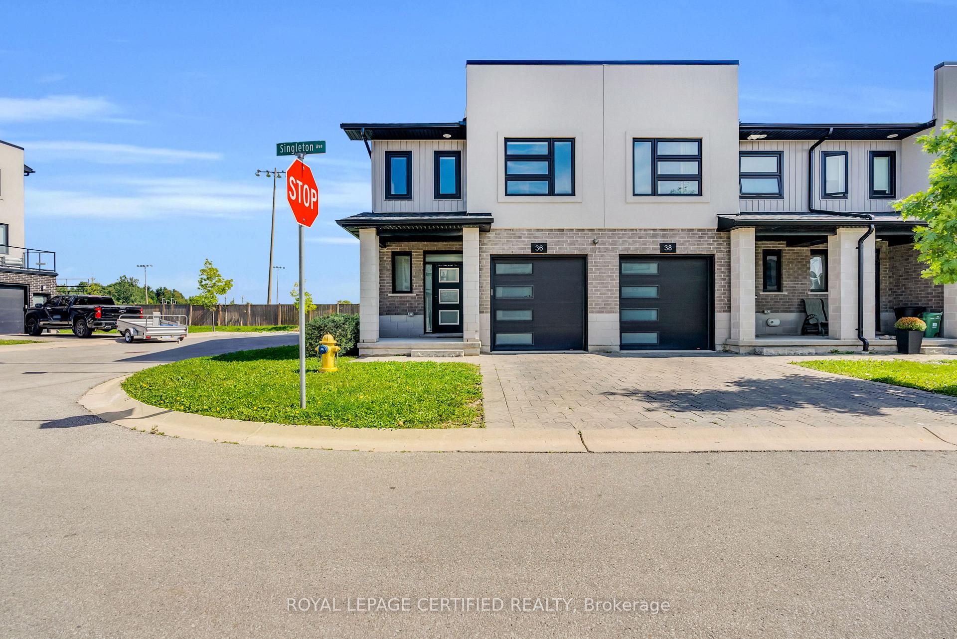 Photo 2 of Unit 36, 3380 Singleton Avenue, London, South W — HOMEH
