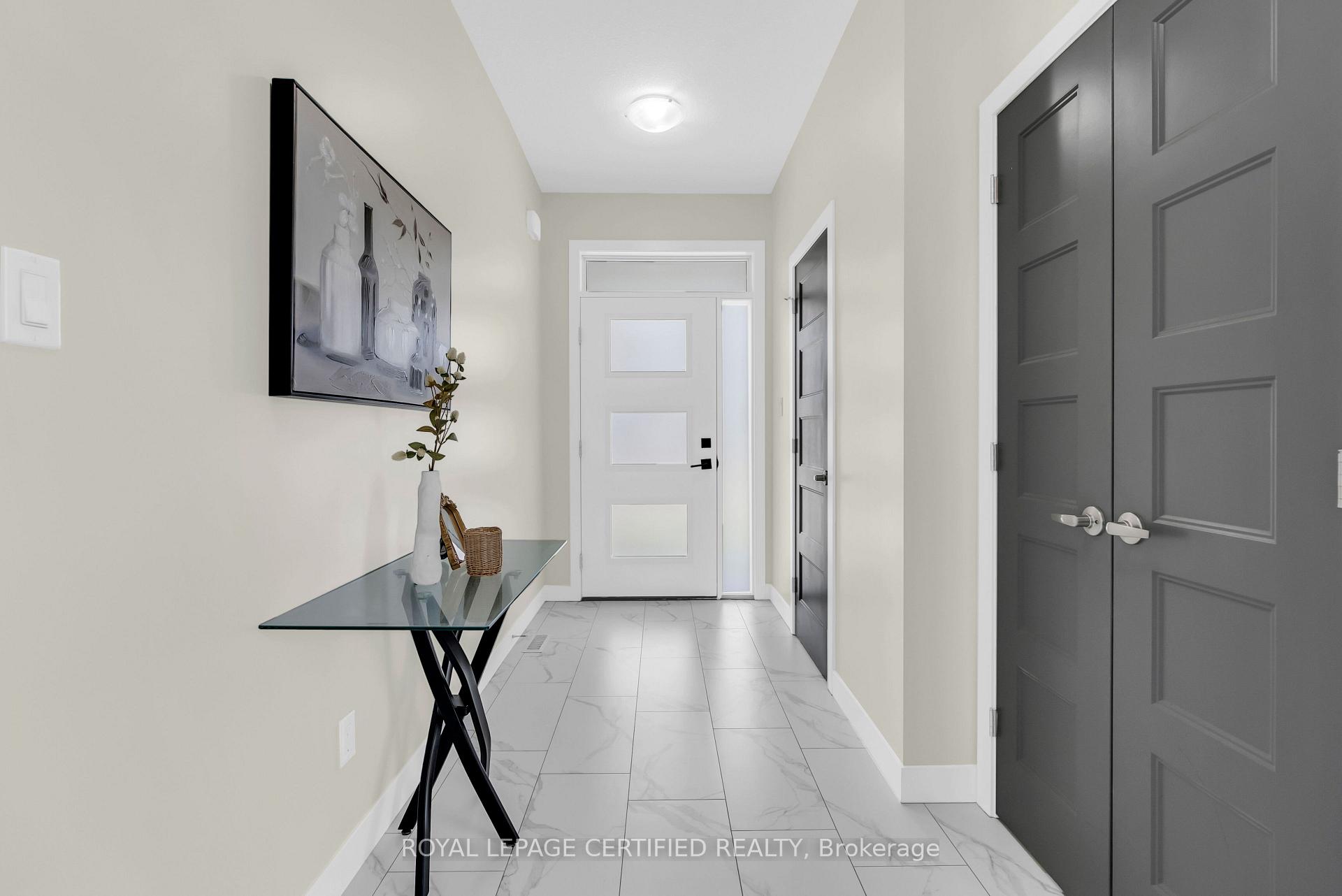 Photo 4 of Unit 36, 3380 Singleton Avenue, London, South W — HOMEH