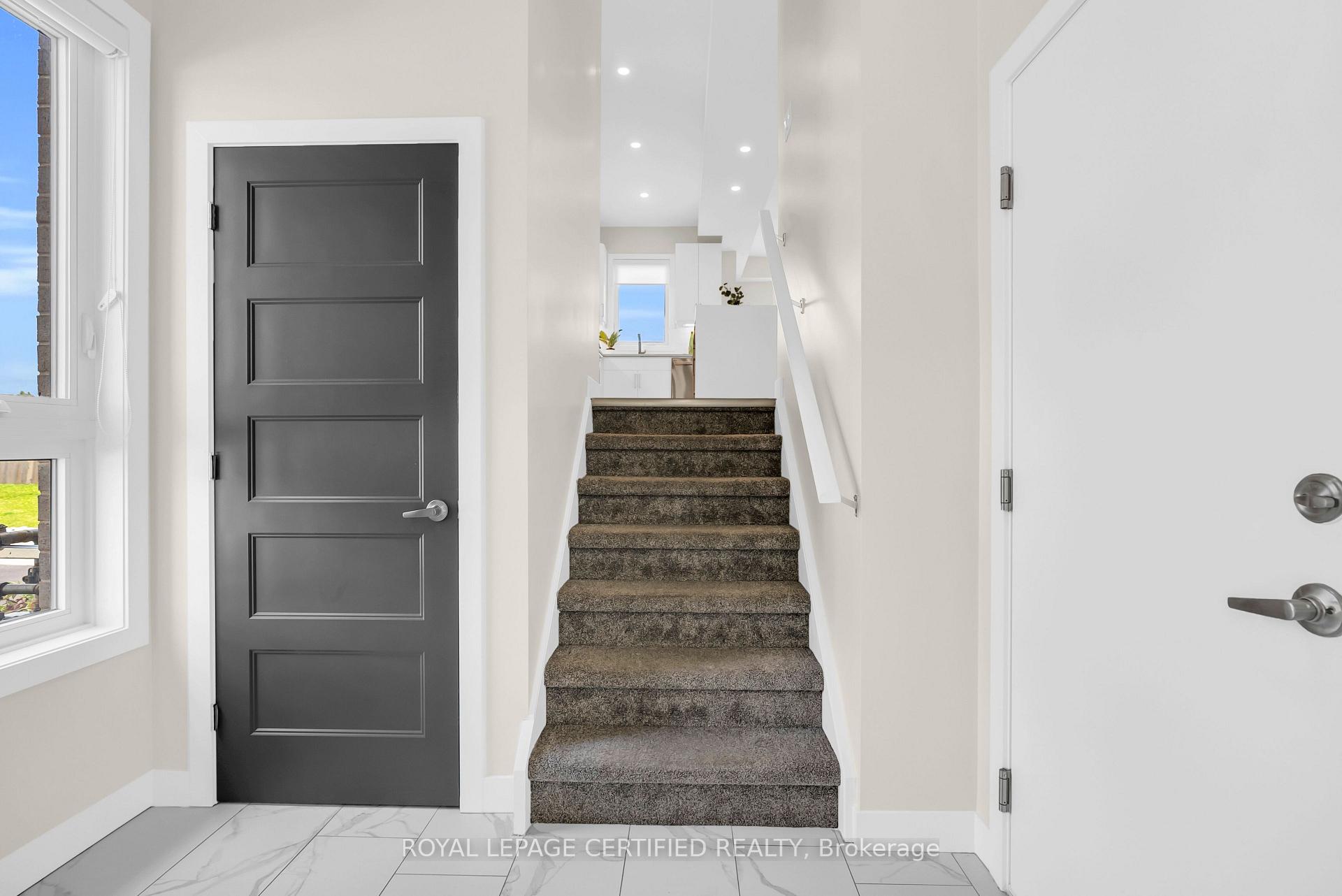 Photo 5 of Unit 36, 3380 Singleton Avenue, London, South W — HOMEH