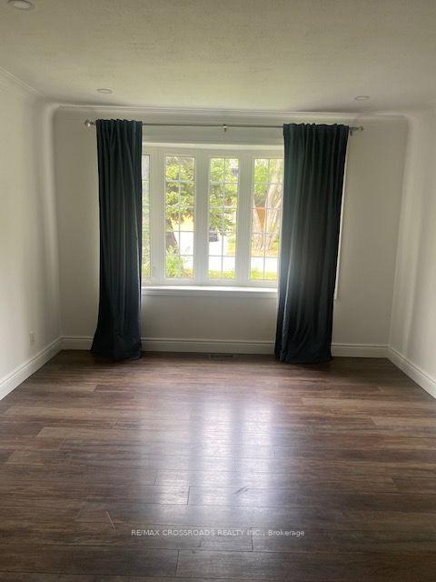 Photo 2 of 482 Brookside Drive, Oakville, West — HOMEH