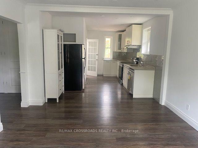Photo 3 of 482 Brookside Drive, Oakville, West — HOMEH