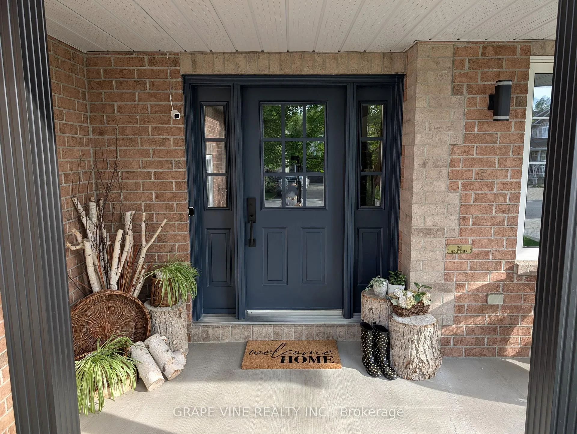 Photo 2 of 3 Thresher Avenue, Ottawa, Stittsville (Central) — HOMEH