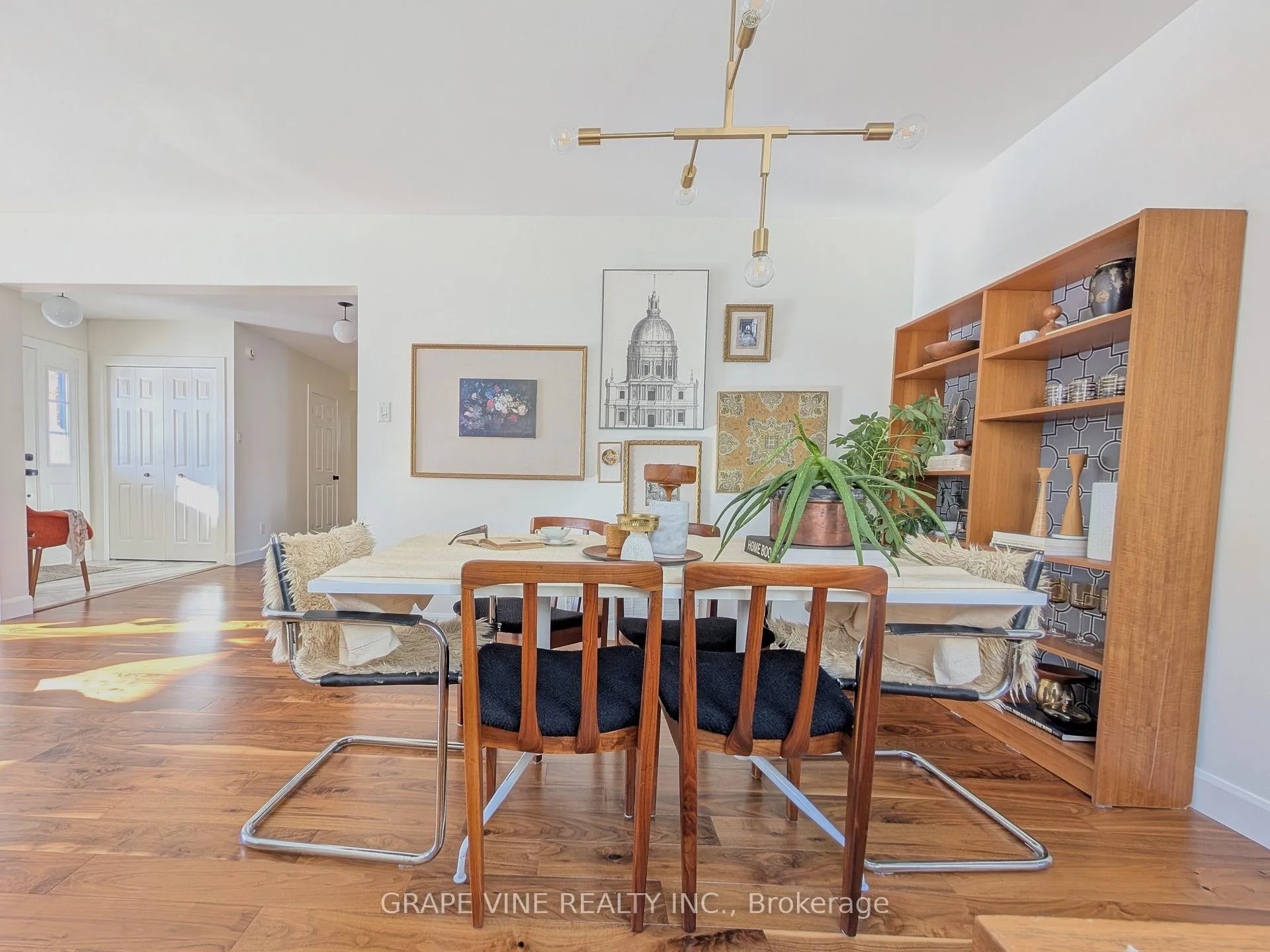 Photo 5 of 3 Thresher Avenue, Ottawa, Stittsville (Central) — HOMEH