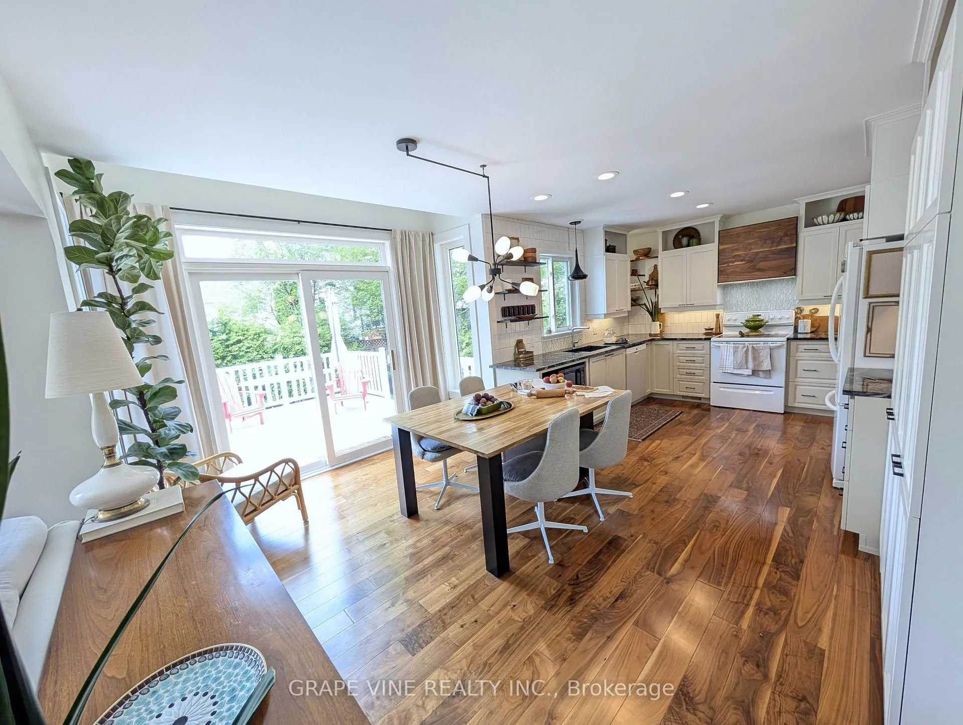 Photo 9 of 3 Thresher Avenue, Ottawa, Stittsville (Central) — HOMEH