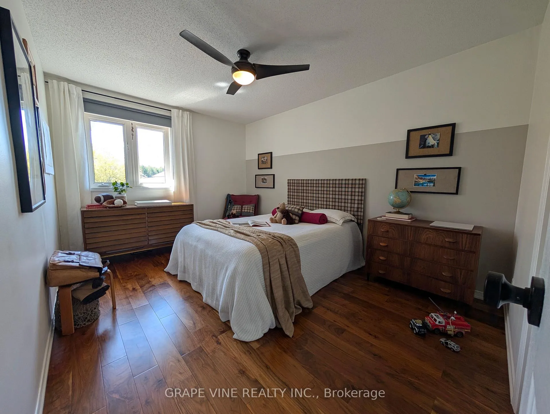 Photo 21 of 3 Thresher Avenue, Ottawa, Stittsville (Central) — HOMEH