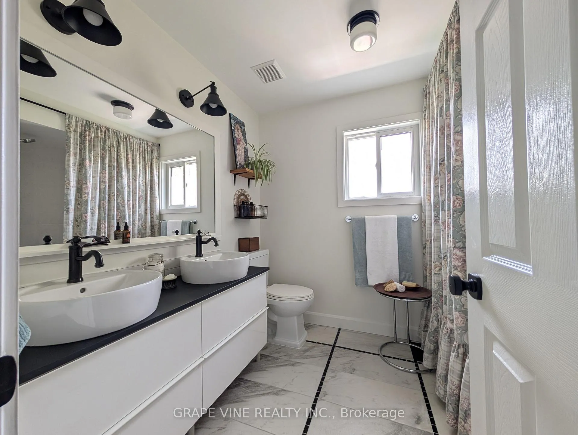 Photo 24 of 3 Thresher Avenue, Ottawa, Stittsville (Central) — HOMEH