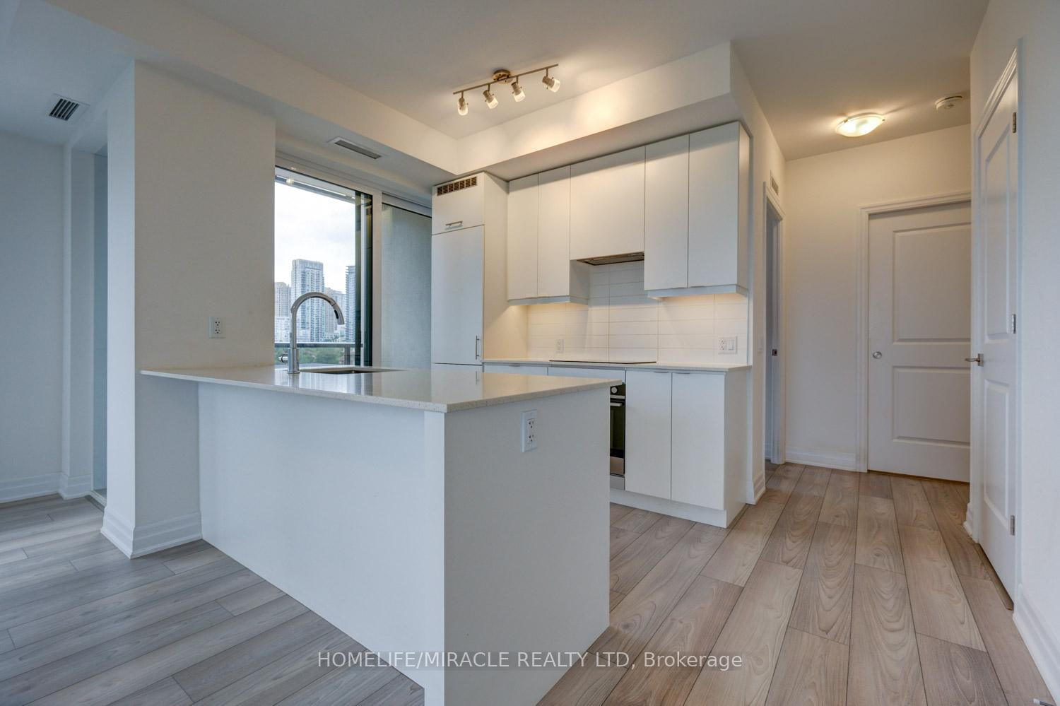 Photo 11 of Unit 707, 36 Elm Drive W, Mississauga, Fairview — HOMEH