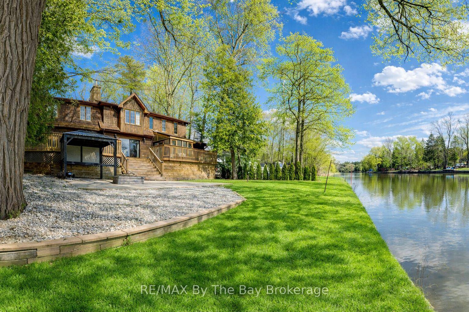 Photo of 646 Oxbow Park Drive