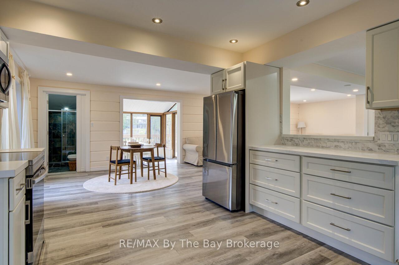 Photo 25 of 646 Oxbow Park Drive, Wasaga Beach — HOMEH