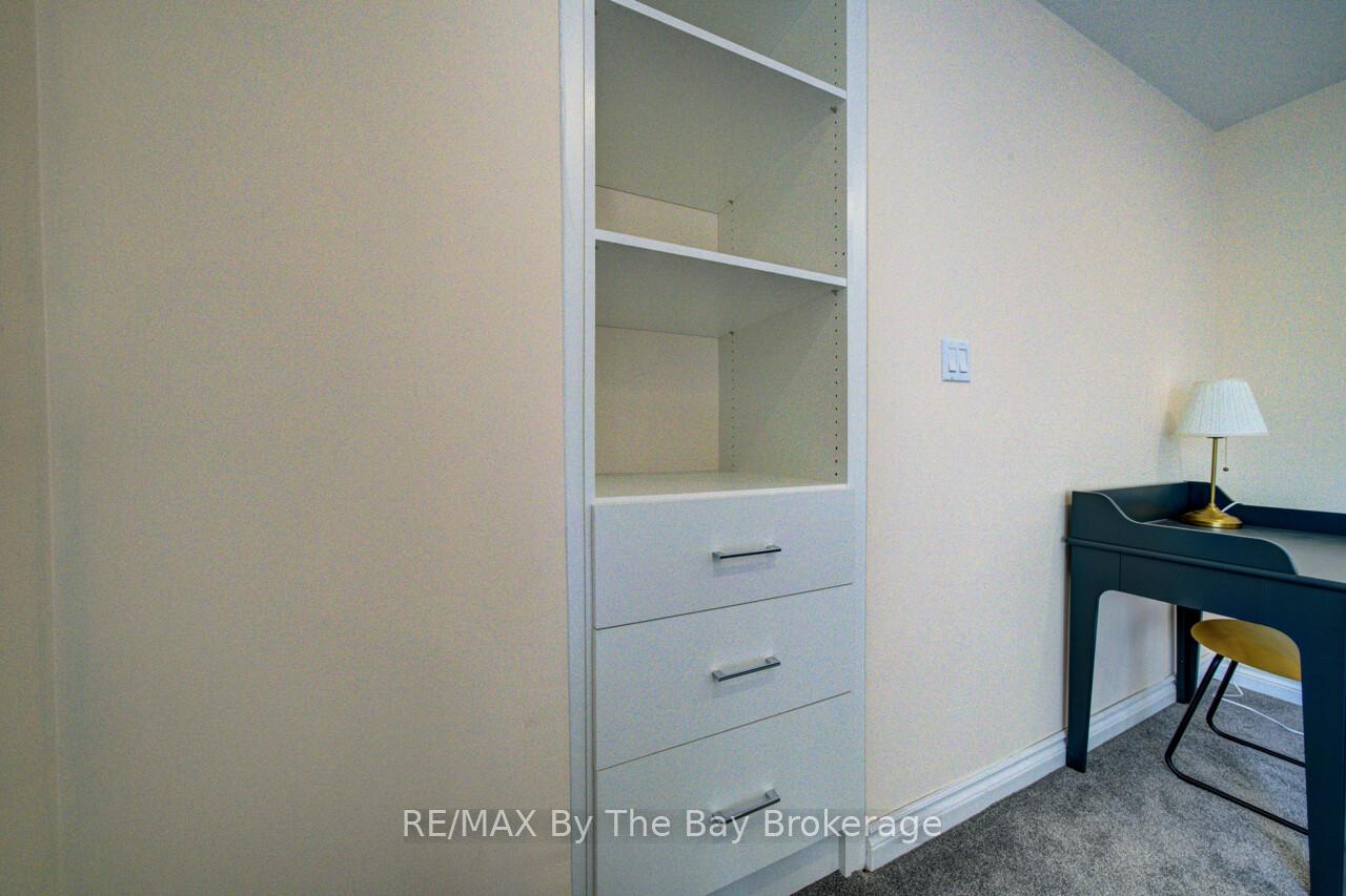 Photo 37 of 646 Oxbow Park Drive, Wasaga Beach — HOMEH