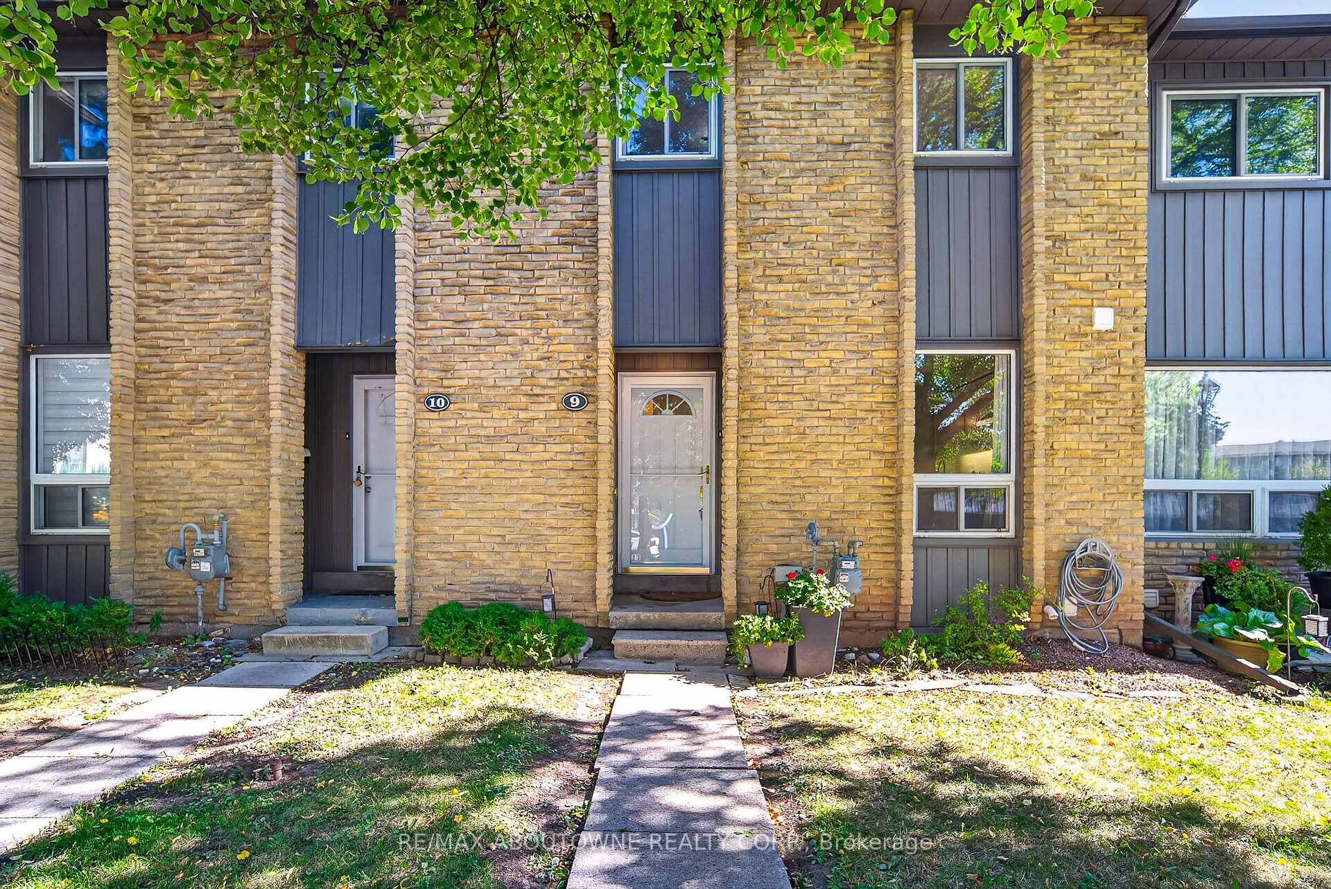 Photo of Unit 9, 1517 Elm Road