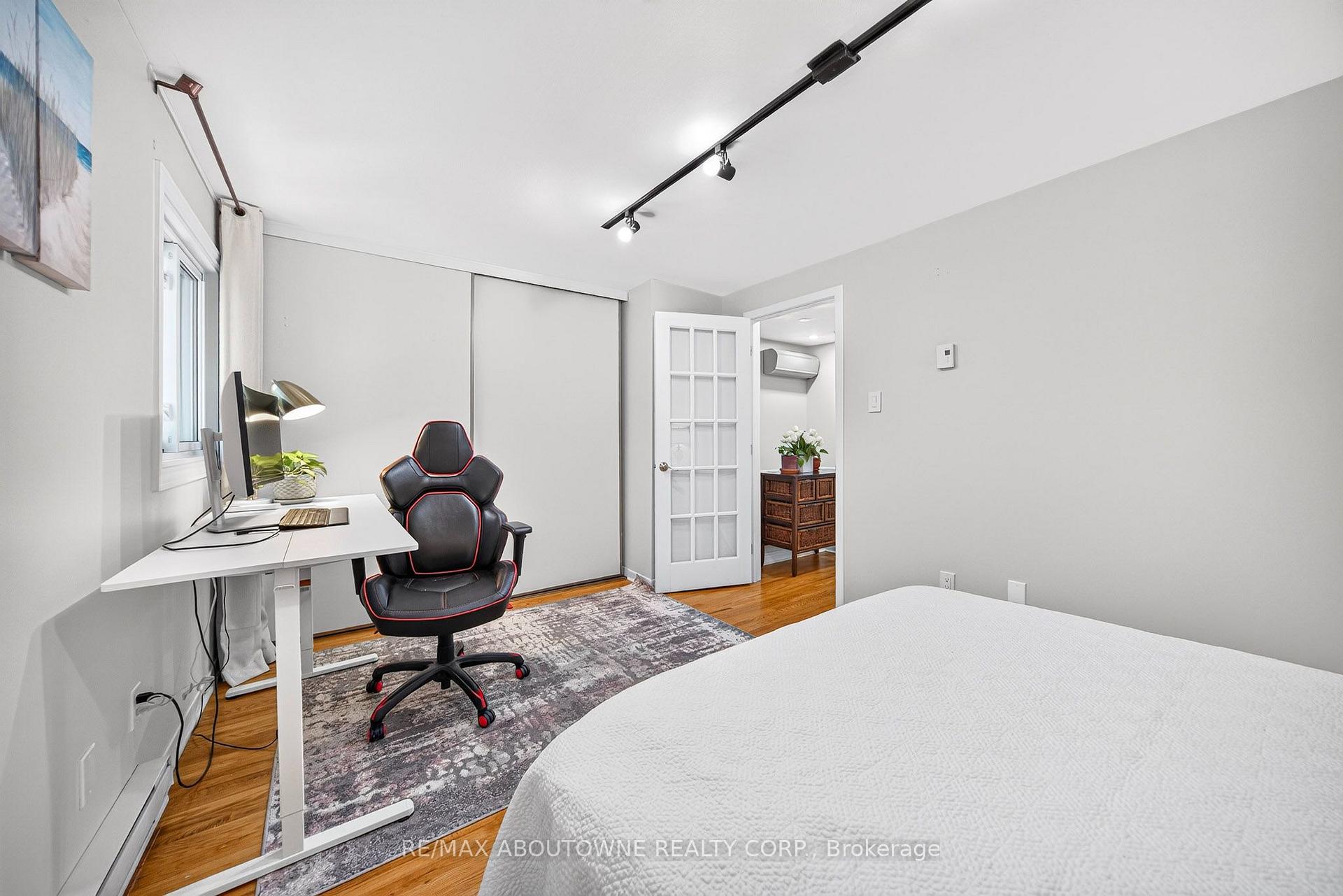 Photo 13 of Unit 9, 1517 Elm Road, Oakville, College Park — HOMEH