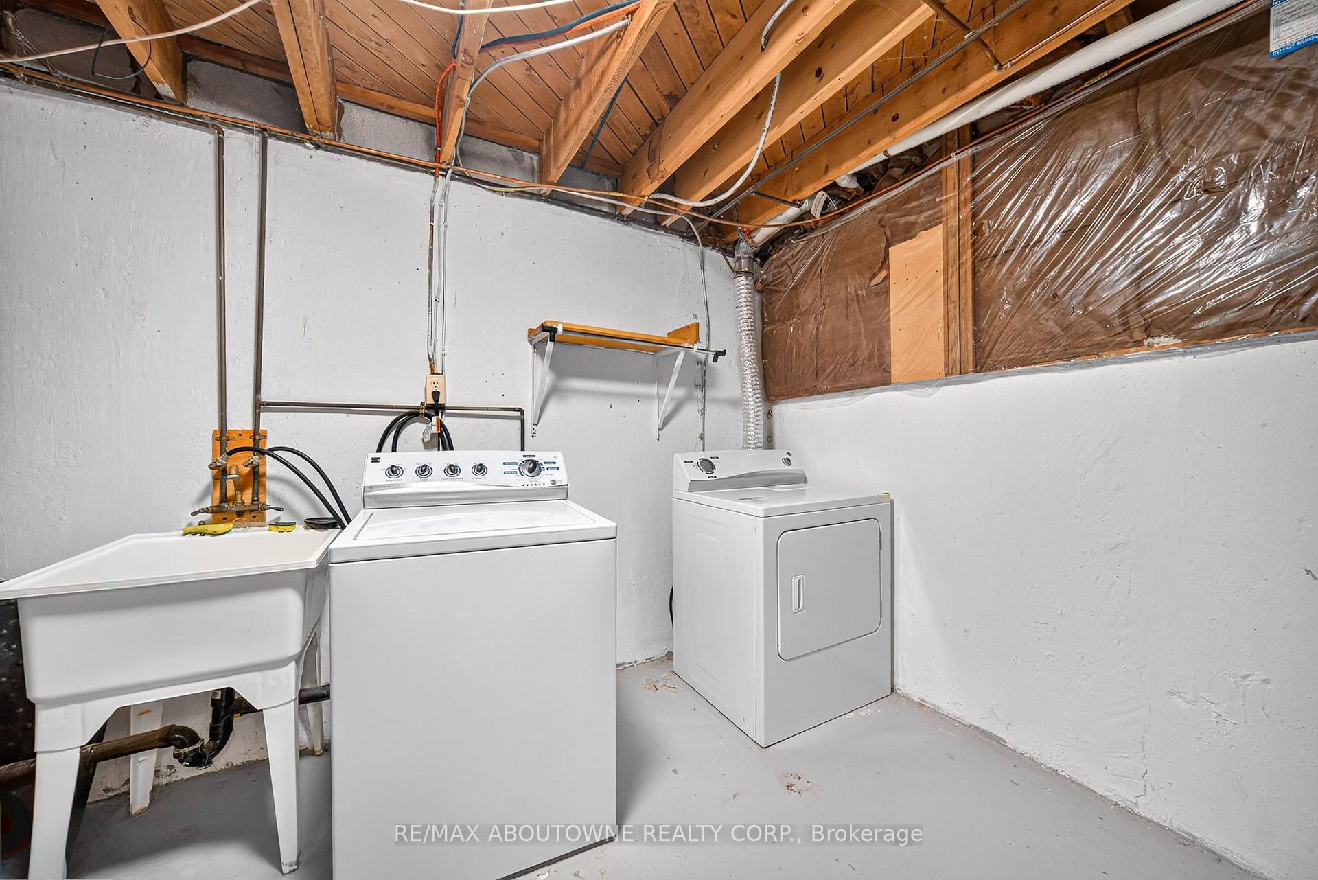 Photo 23 of Unit 9, 1517 Elm Road, Oakville, College Park — HOMEH