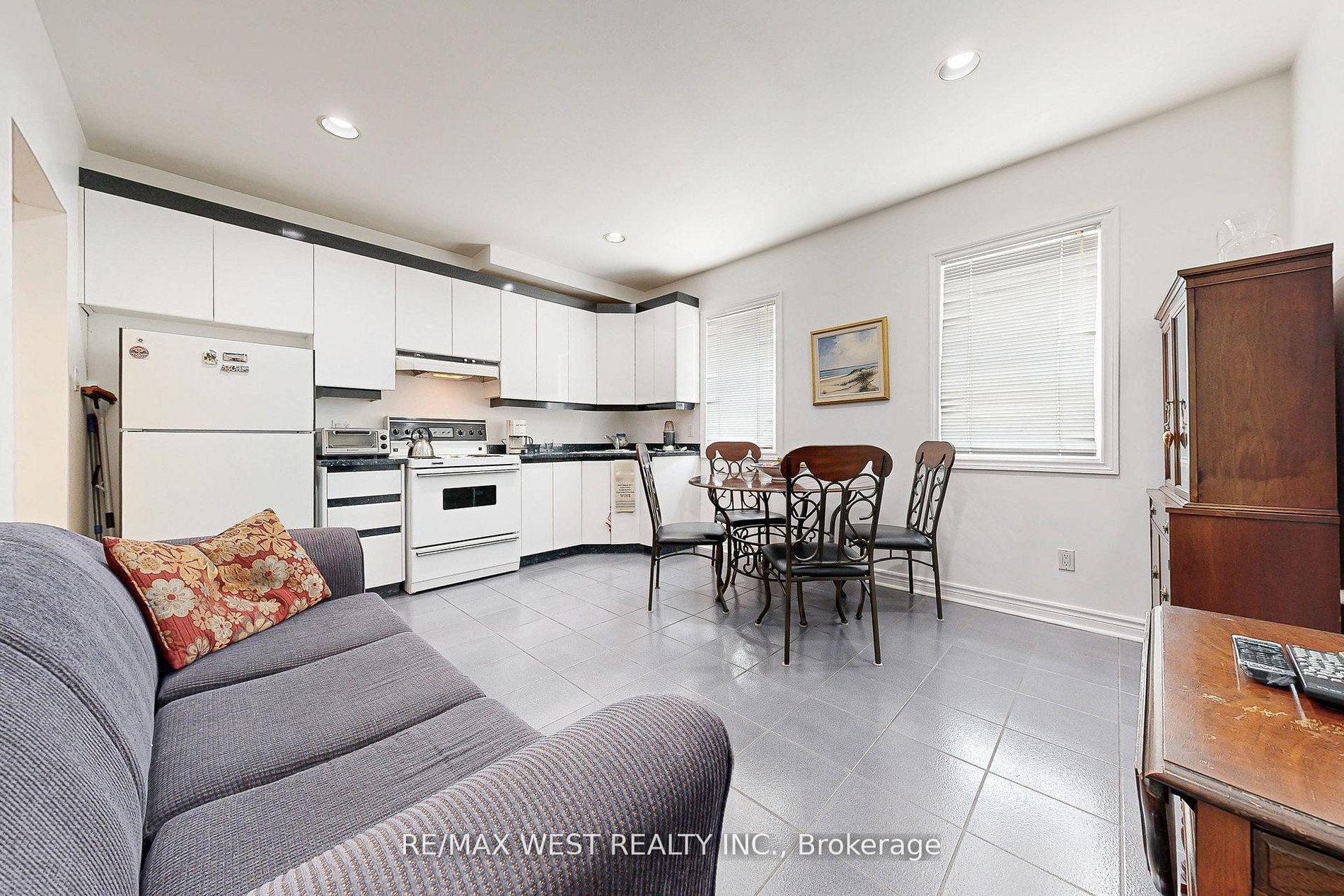 Photo 13 of 52 Heydon Park Road, Toronto, Little Portugal — HOMEH