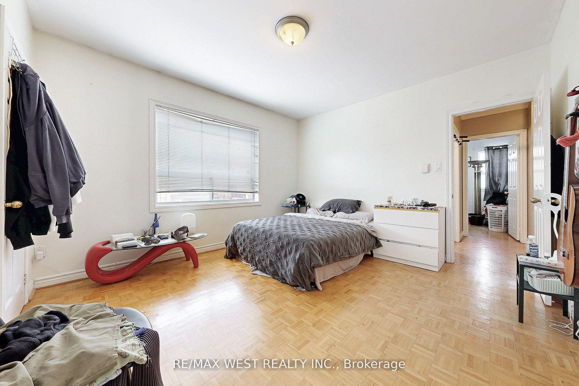 Photo 23 of 52 Heydon Park Road, Toronto, Little Portugal — HOMEH