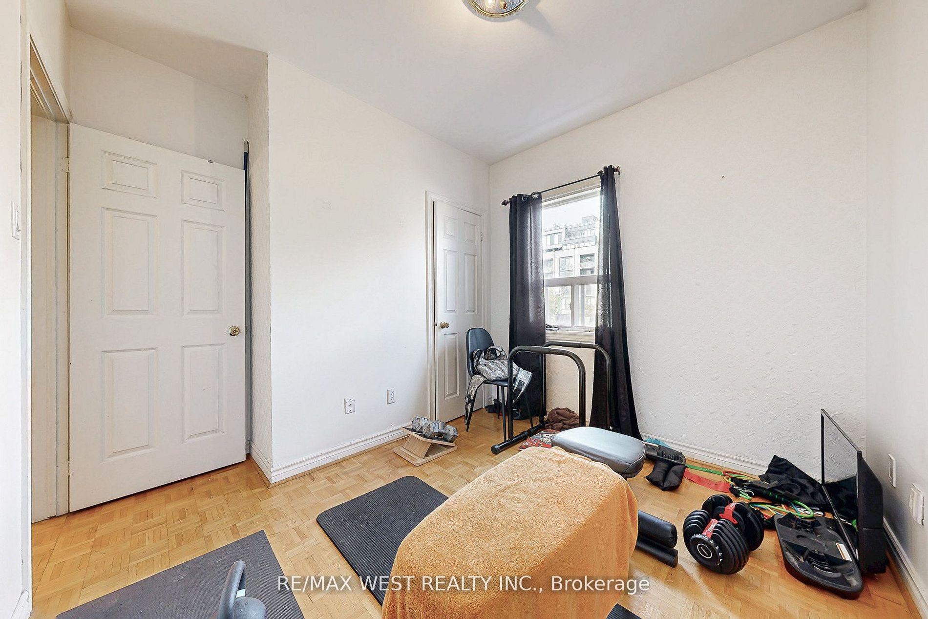 Photo 25 of 52 Heydon Park Road, Toronto, Little Portugal — HOMEH