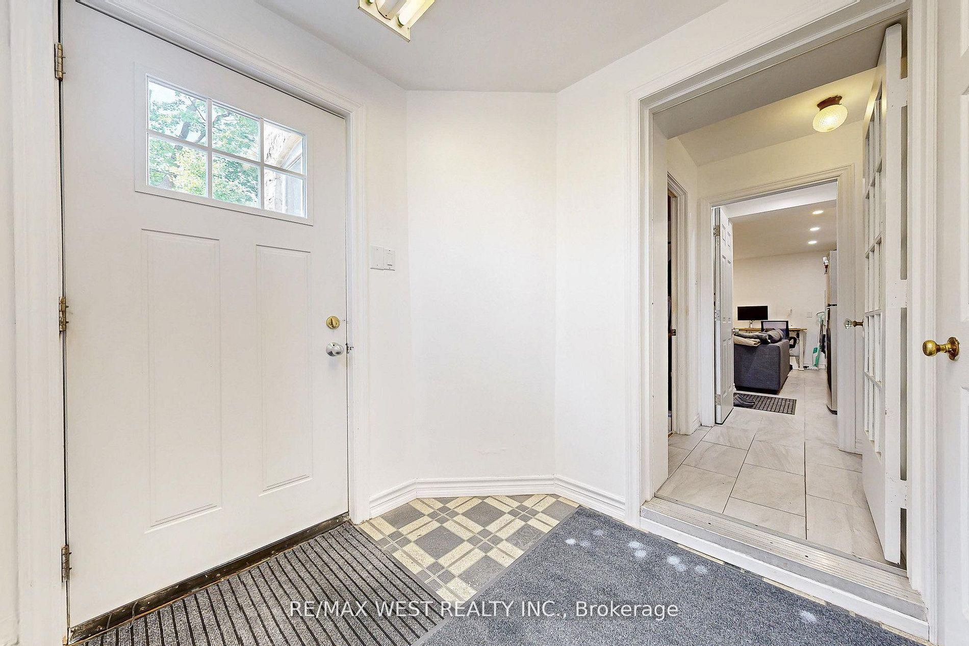 Photo 30 of 52 Heydon Park Road, Toronto, Little Portugal — HOMEH