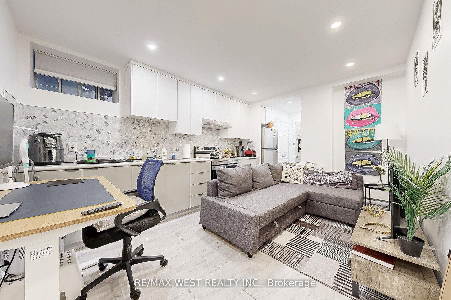 Photo 39 of 52 Heydon Park Road, Toronto, Little Portugal — HOMEH