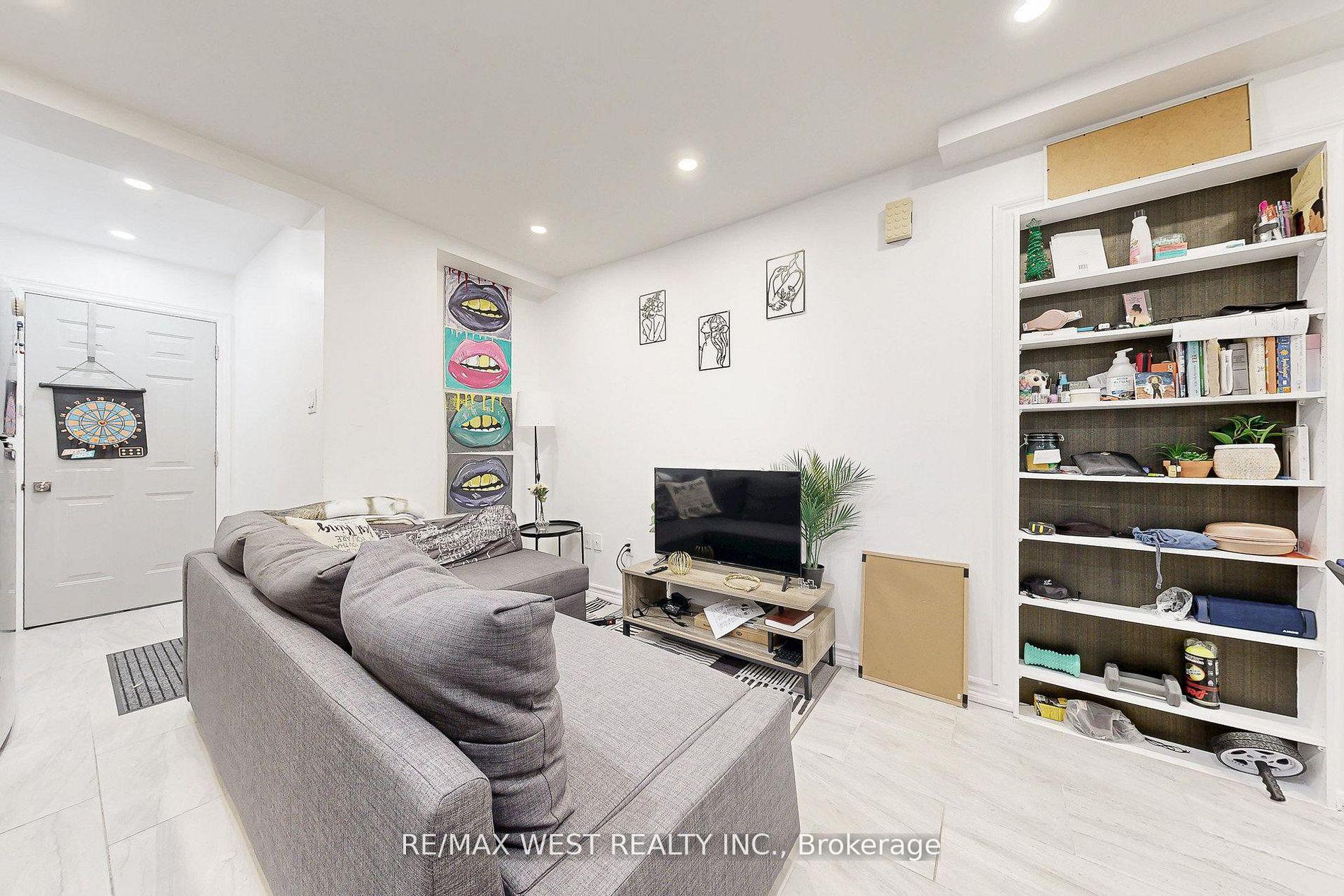 Photo 41 of 52 Heydon Park Road, Toronto, Little Portugal — HOMEH