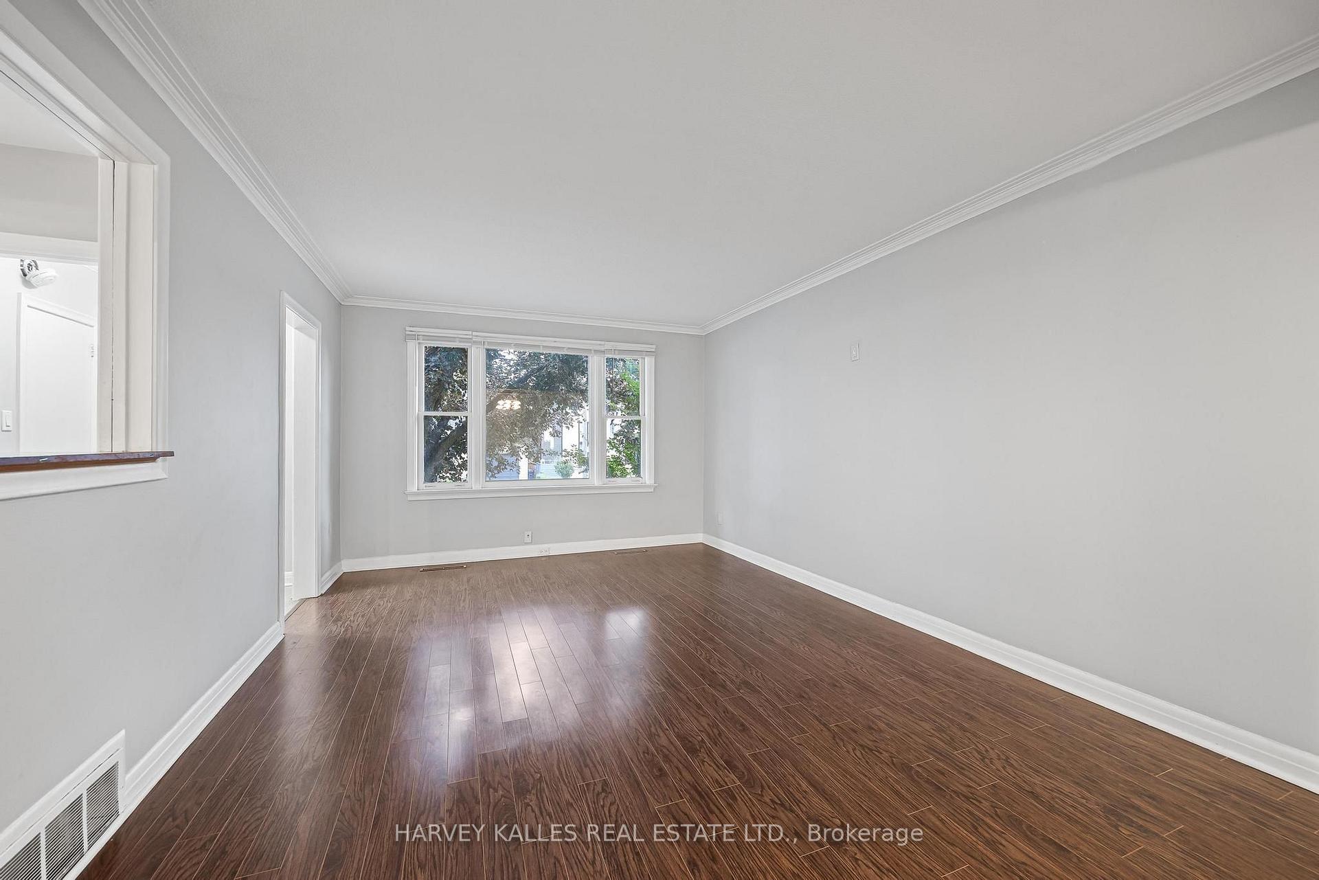 Photo 3 of Unit Main, 128 Bogert Avenue, North York, Lansing-Westgate — HOMEH