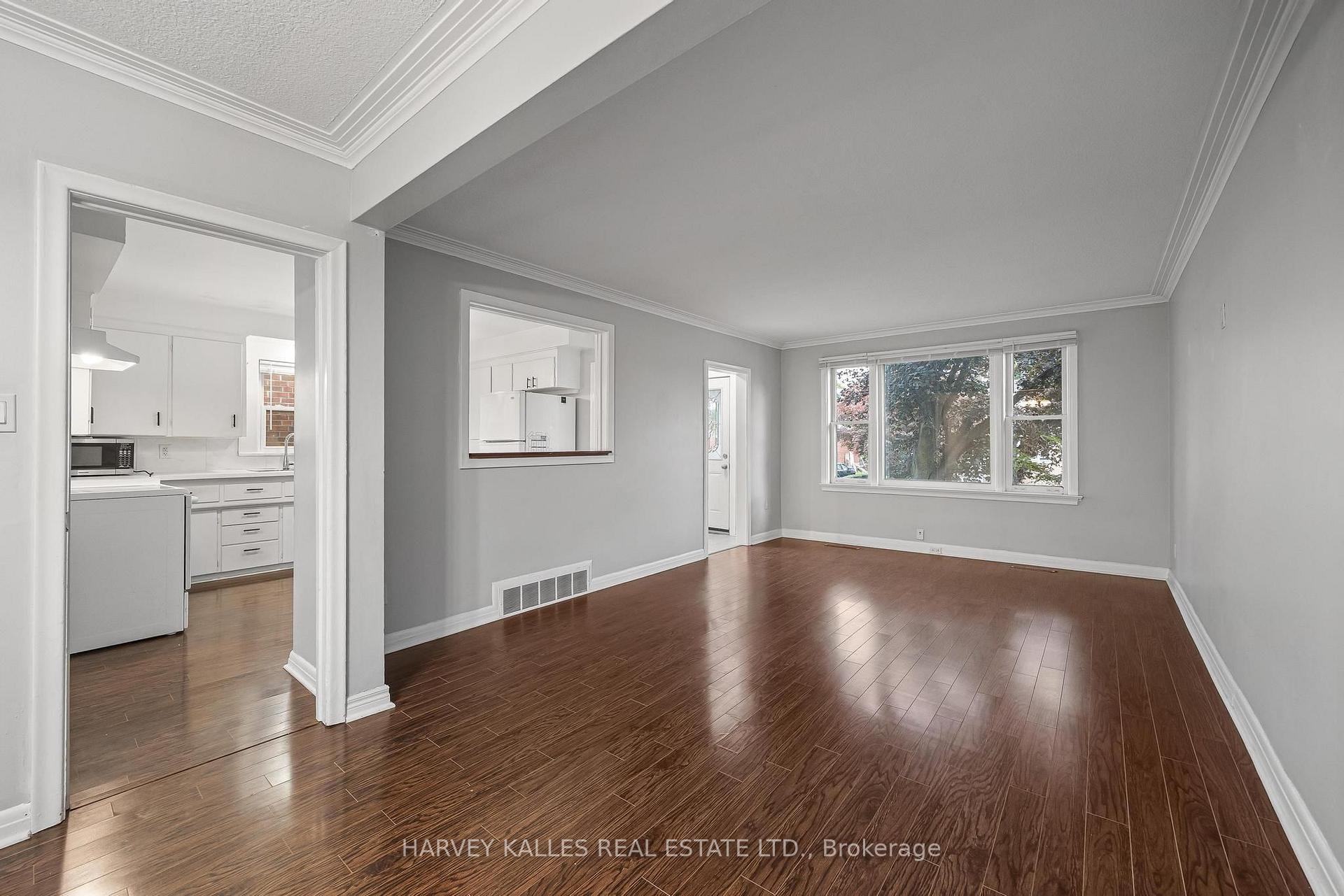 Photo 5 of Unit Main, 128 Bogert Avenue, North York, Lansing-Westgate — HOMEH