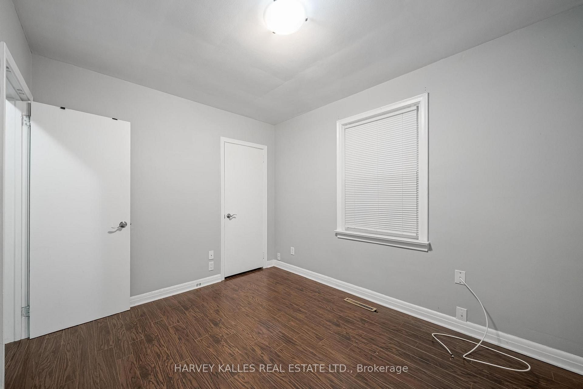 Photo 12 of Unit Main, 128 Bogert Avenue, North York, Lansing-Westgate — HOMEH