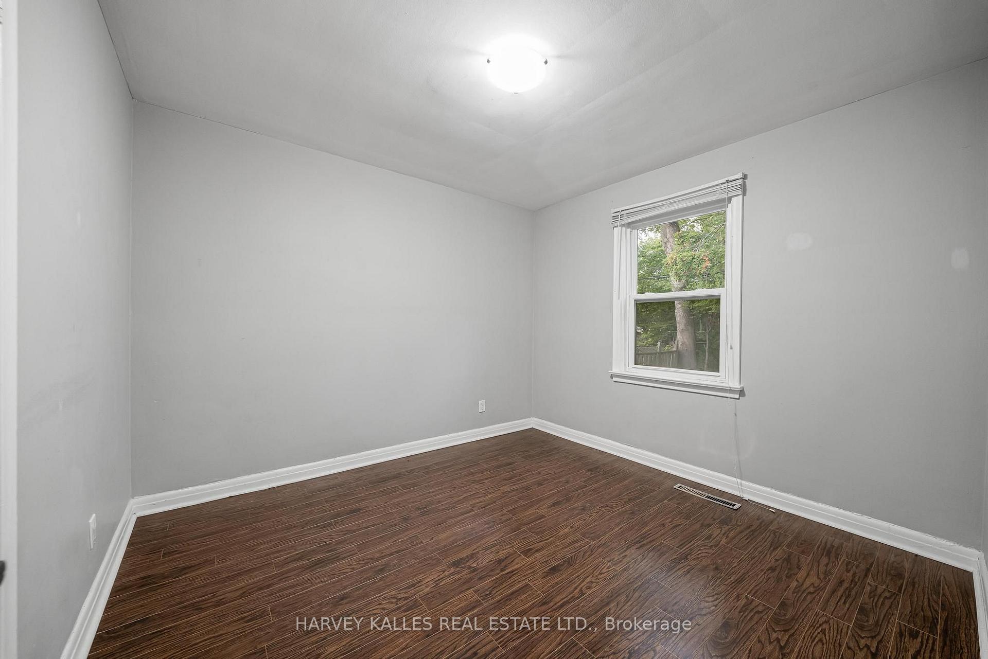 Photo 13 of Unit Main, 128 Bogert Avenue, North York, Lansing-Westgate — HOMEH