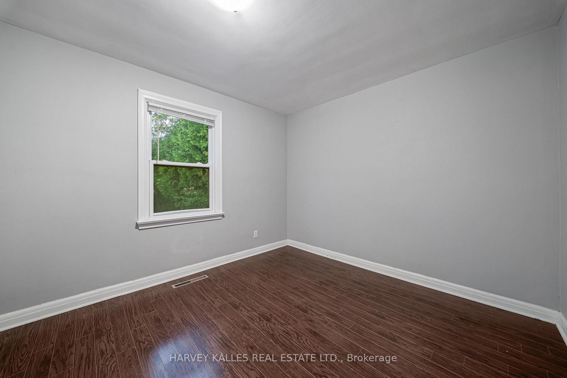 Photo 16 of Unit Main, 128 Bogert Avenue, North York, Lansing-Westgate — HOMEH
