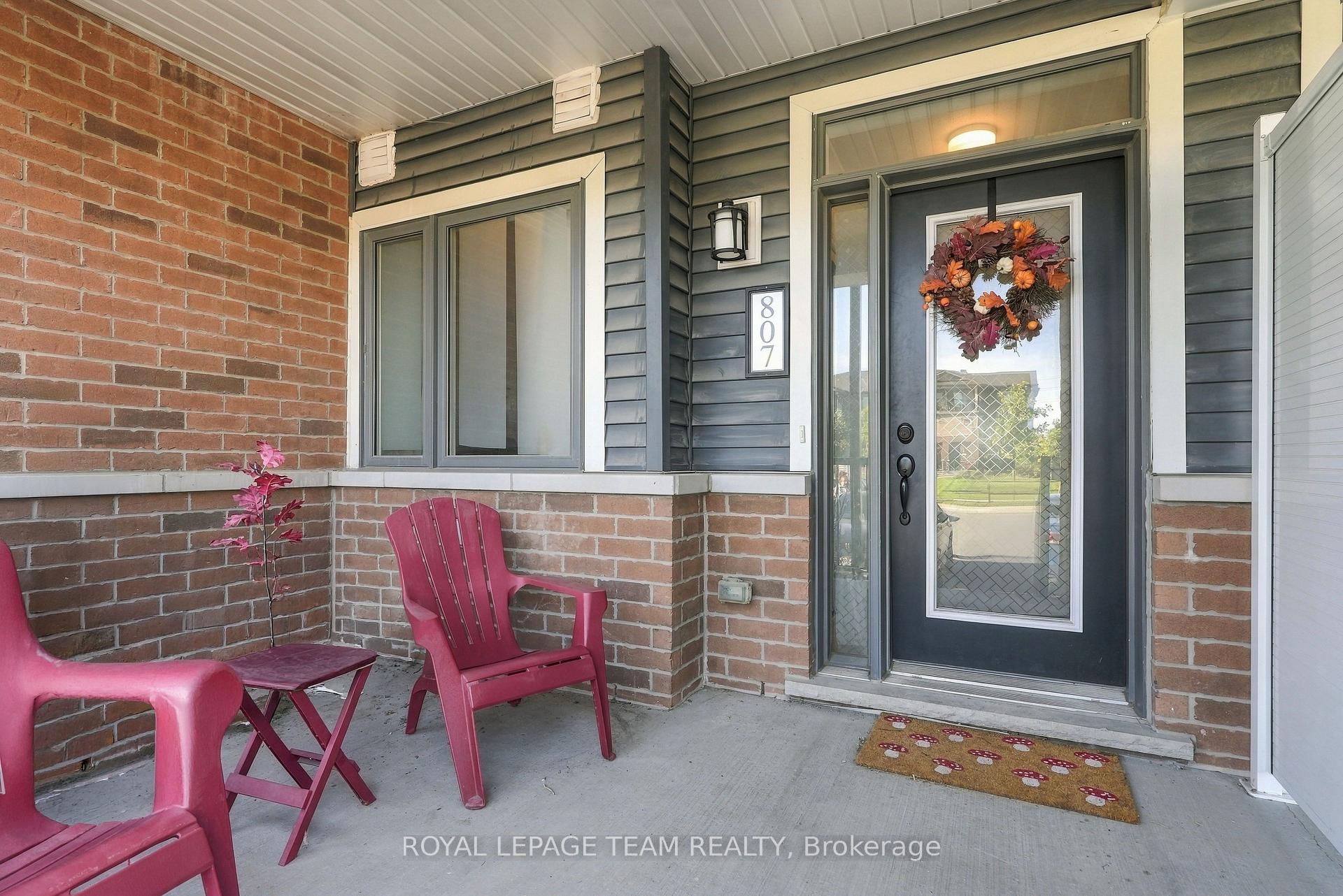 Photo 2 of 807 Nautilus Private, Ottawa, Kanata - Emerald Meadows/Trailwest — HOMEH