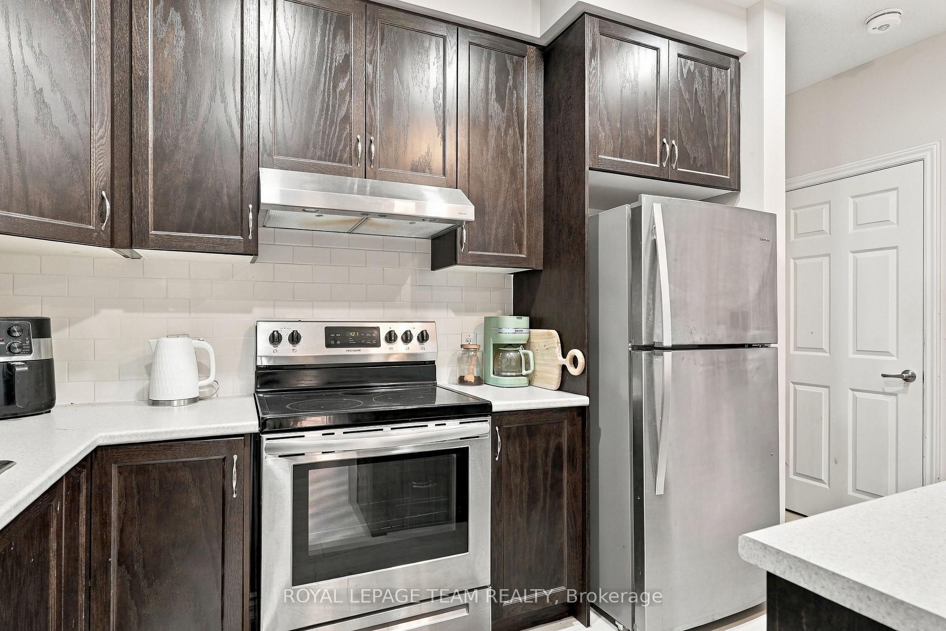 Photo 13 of 807 Nautilus Private, Ottawa, Kanata - Emerald Meadows/Trailwest — HOMEH