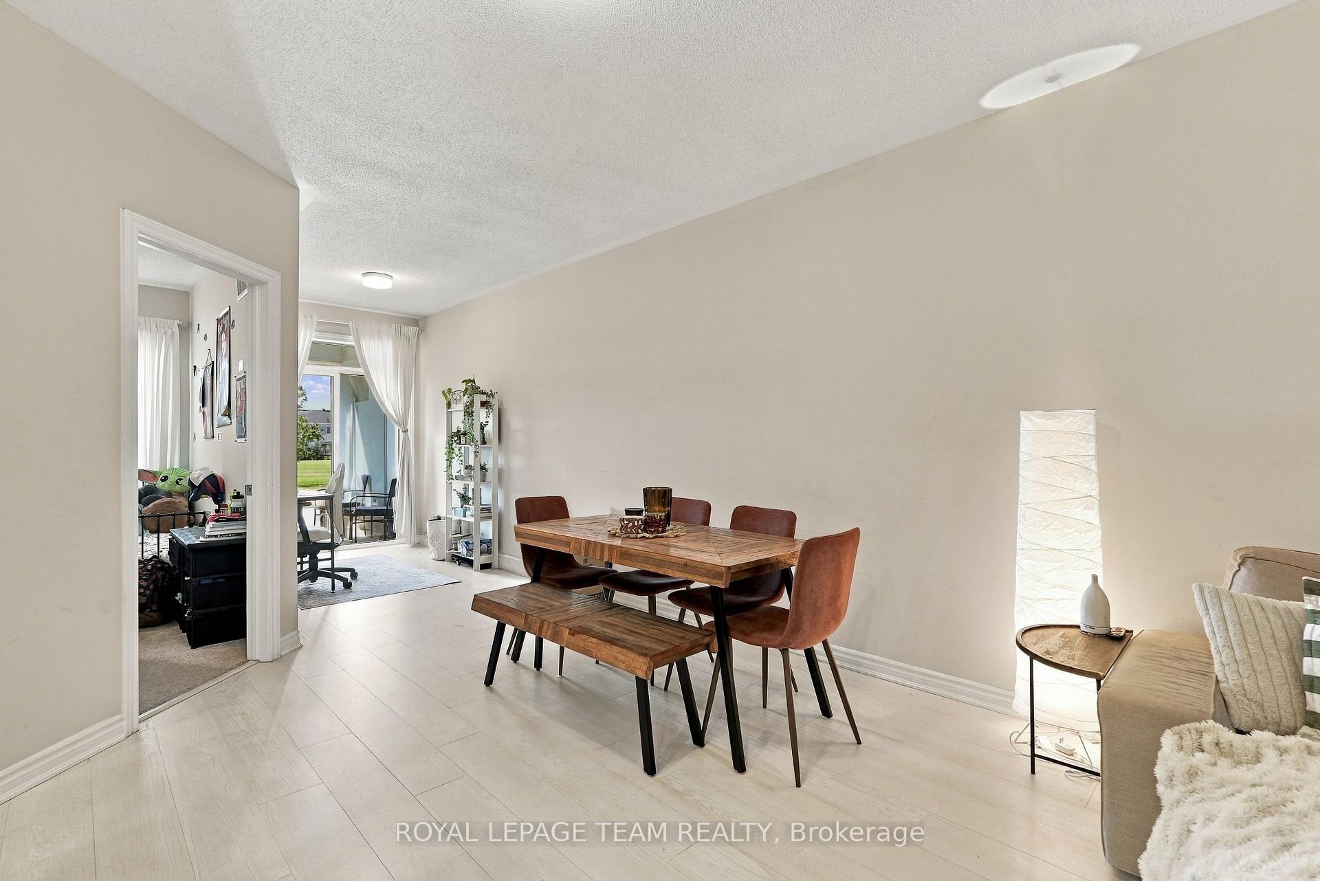 Photo 17 of 807 Nautilus Private, Ottawa, Kanata - Emerald Meadows/Trailwest — HOMEH