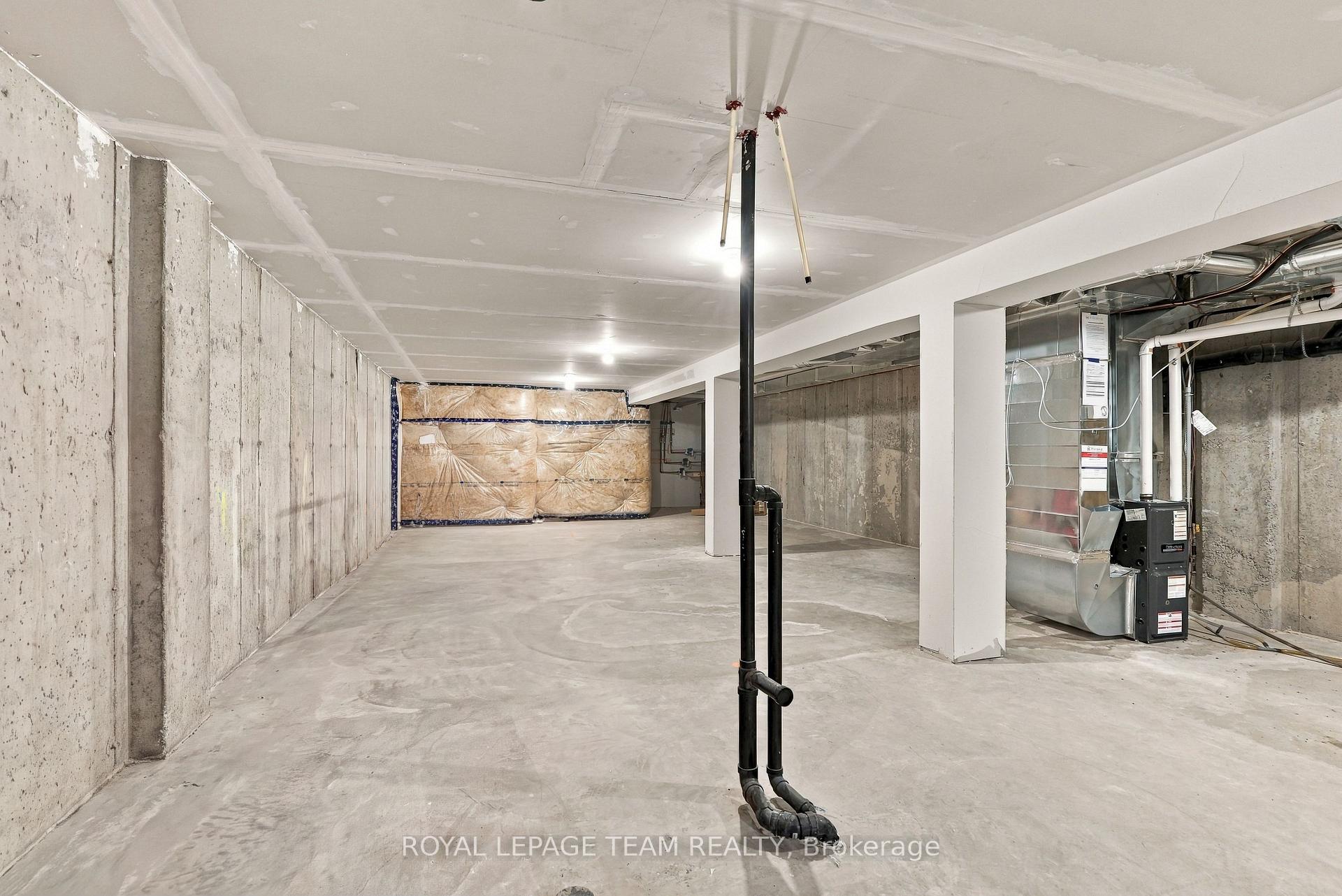 Photo 28 of 807 Nautilus Private, Ottawa, Kanata - Emerald Meadows/Trailwest — HOMEH