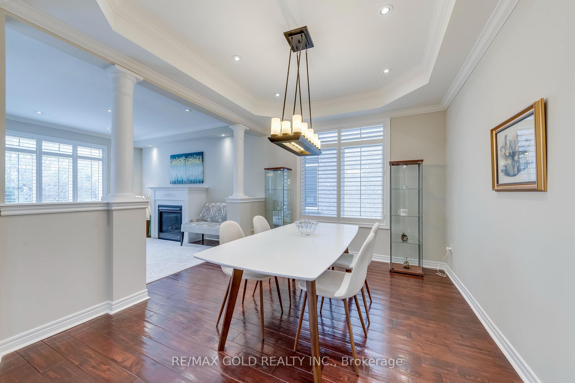 Photo 8 of 4831 Columbus Drive, Burlington, Alton — HOMEH