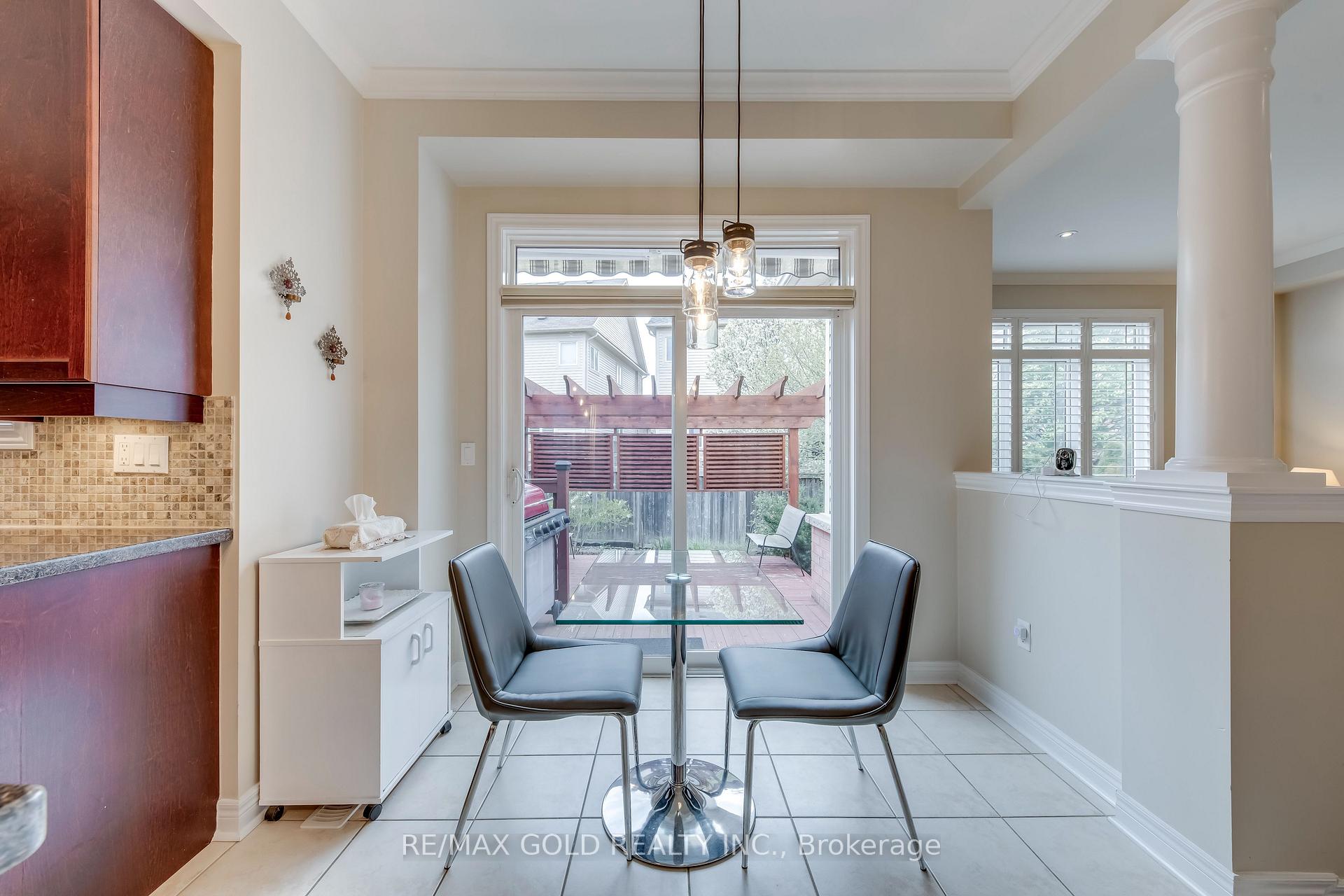 Photo 22 of 4831 Columbus Drive, Burlington, Alton — HOMEH