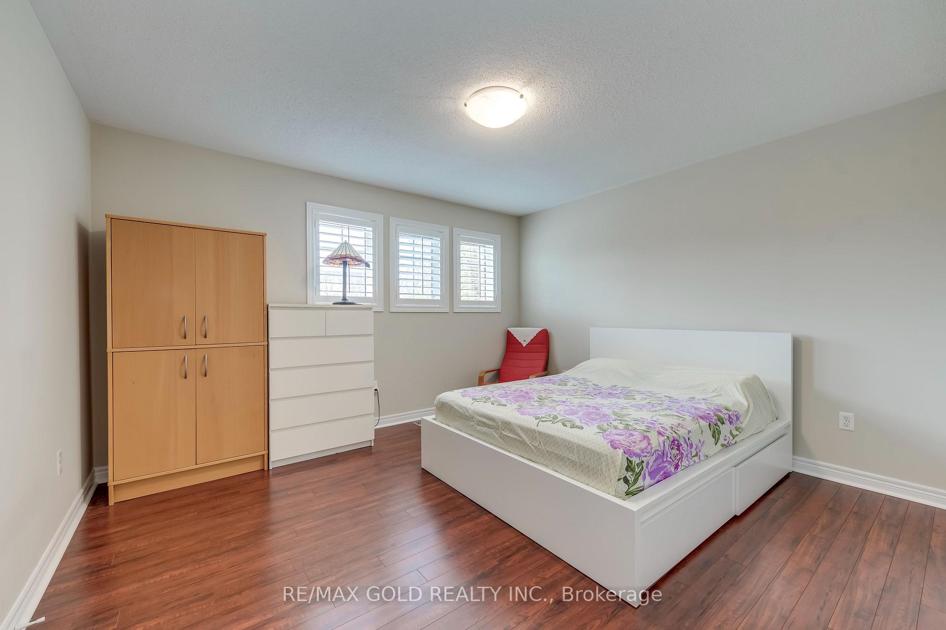 Photo 33 of 4831 Columbus Drive, Burlington, Alton — HOMEH