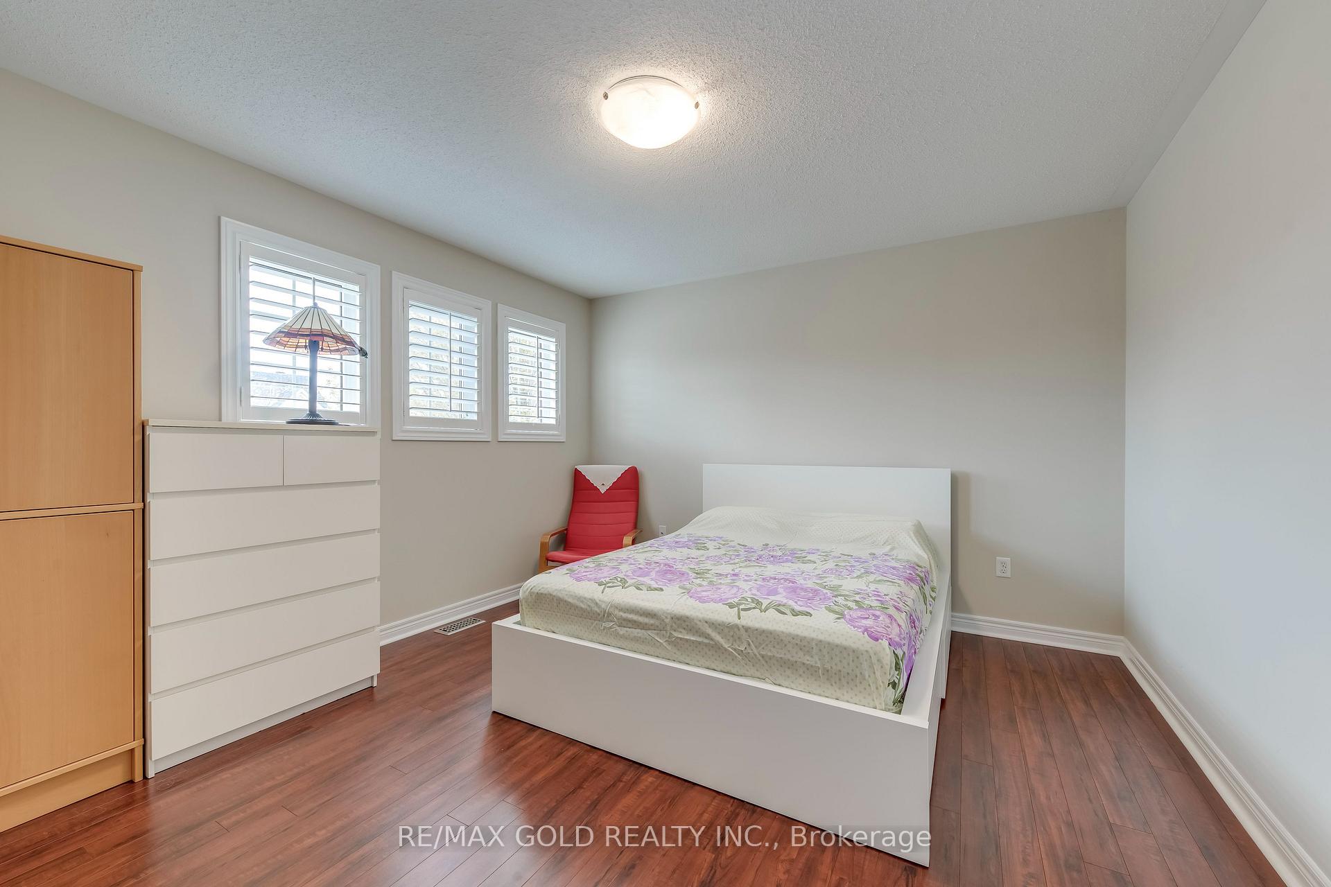 Photo 34 of 4831 Columbus Drive, Burlington, Alton — HOMEH